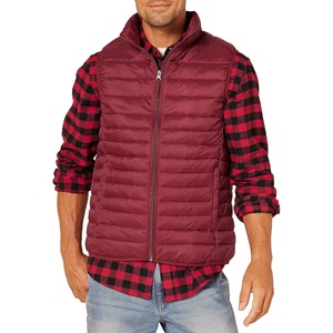 Amazon Essentials Men’s Lightweight Water-Resistant Packable Puffer Vest(Deep Red)