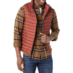 Amazon Essentials Men’s Lightweight Water-Resistant Packable Puffer Vest(Earth Red)