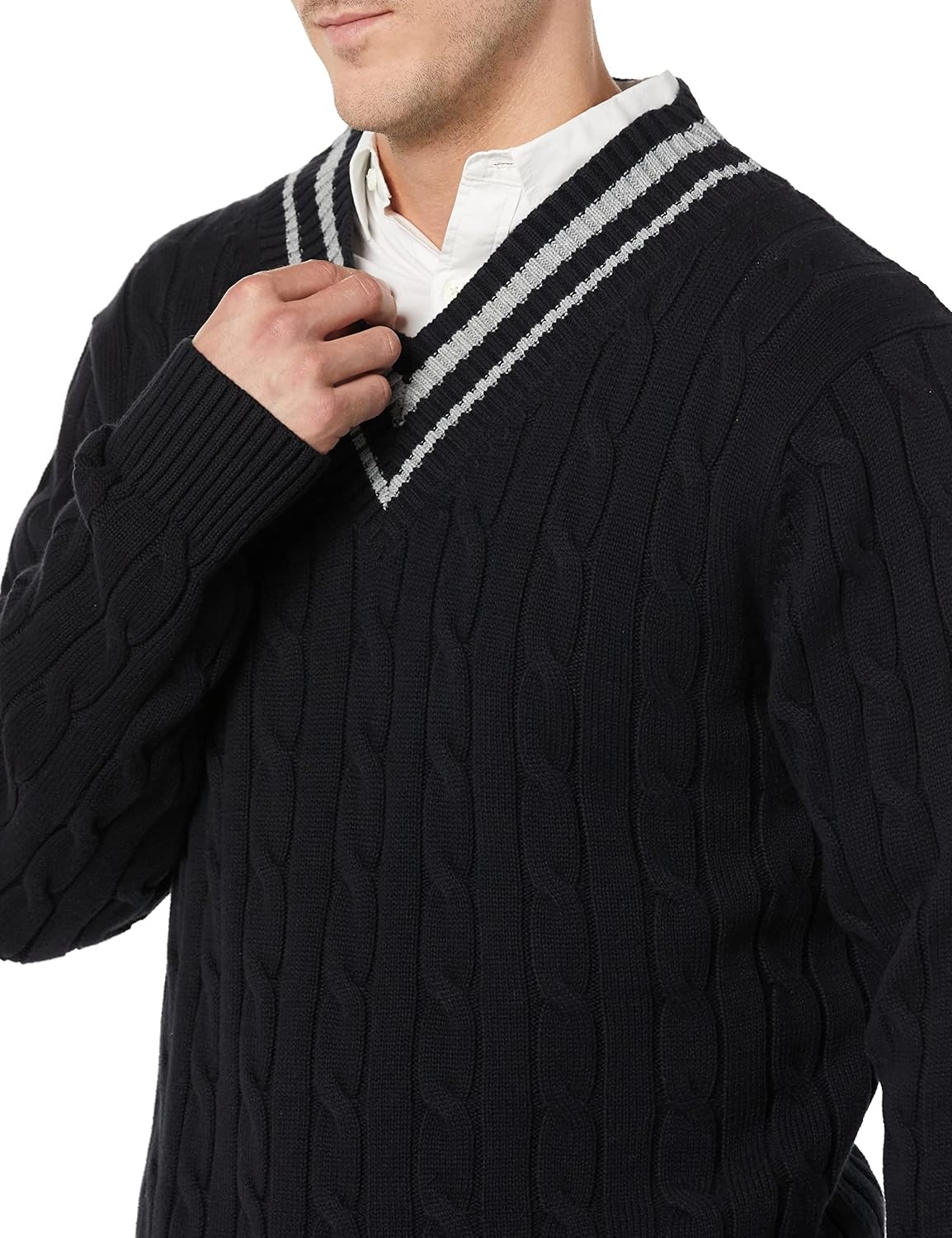image:imageAmazon Essentials Mens Cable Knit VNeck SweaterBlack