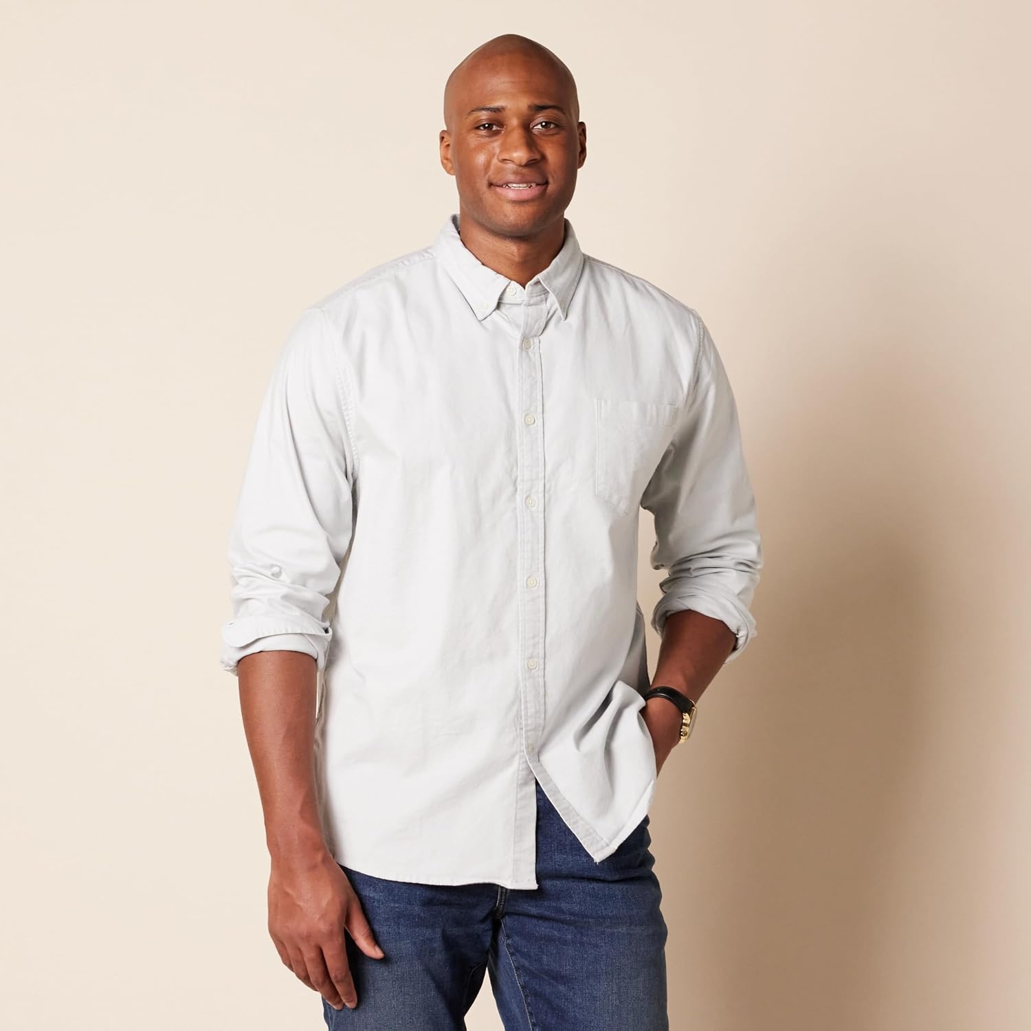 image:imageAmazon Essentials Mens Long Sleeve Shirt RegularFit Pocket Stretch Oxford Available in Big amp TallLight Grey
