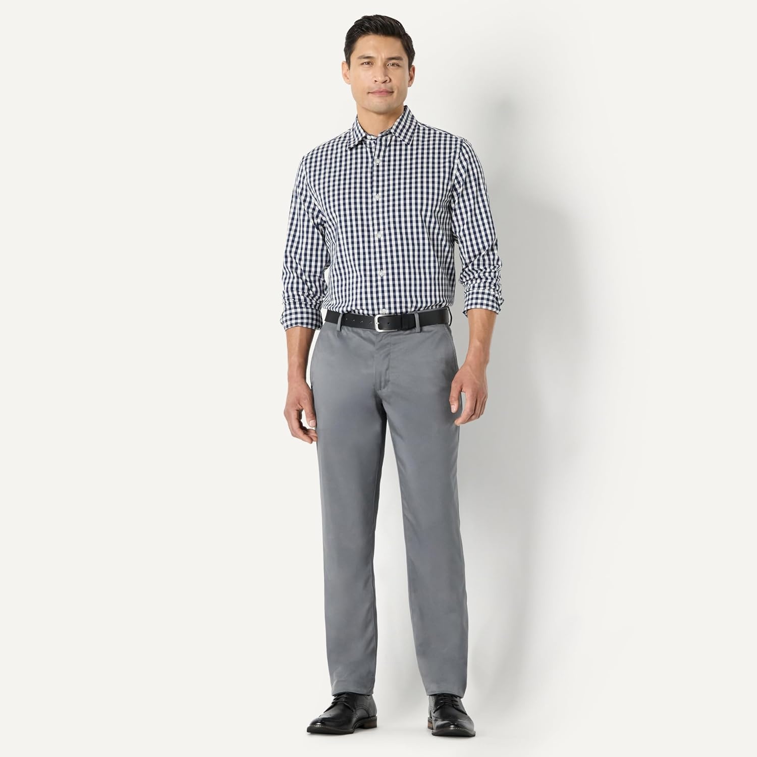 image:imageAmazon Essentials Mens Regular Fit Long Sleeve Wrinkle Resistant Stretch Dress ShirtWhite Gingham