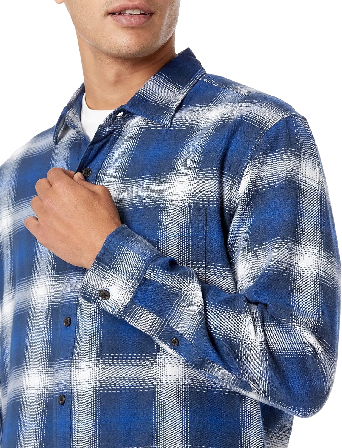 image:imageAmazon Essentials Mens Regular Fit LongSleeve Flannel Shirt Soft Brushed Cotton Lightweight yet WarmBlue White Large Plaid