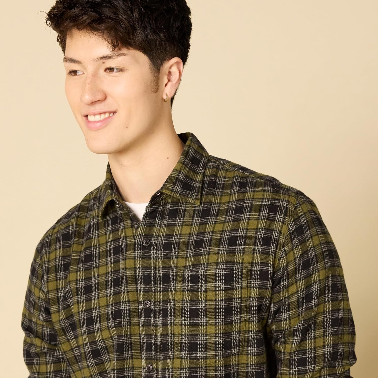 image:imageAmazon Essentials Mens Regular Fit LongSleeve Flannel Shirt Soft Brushed Cotton Lightweight yet WarmOlive