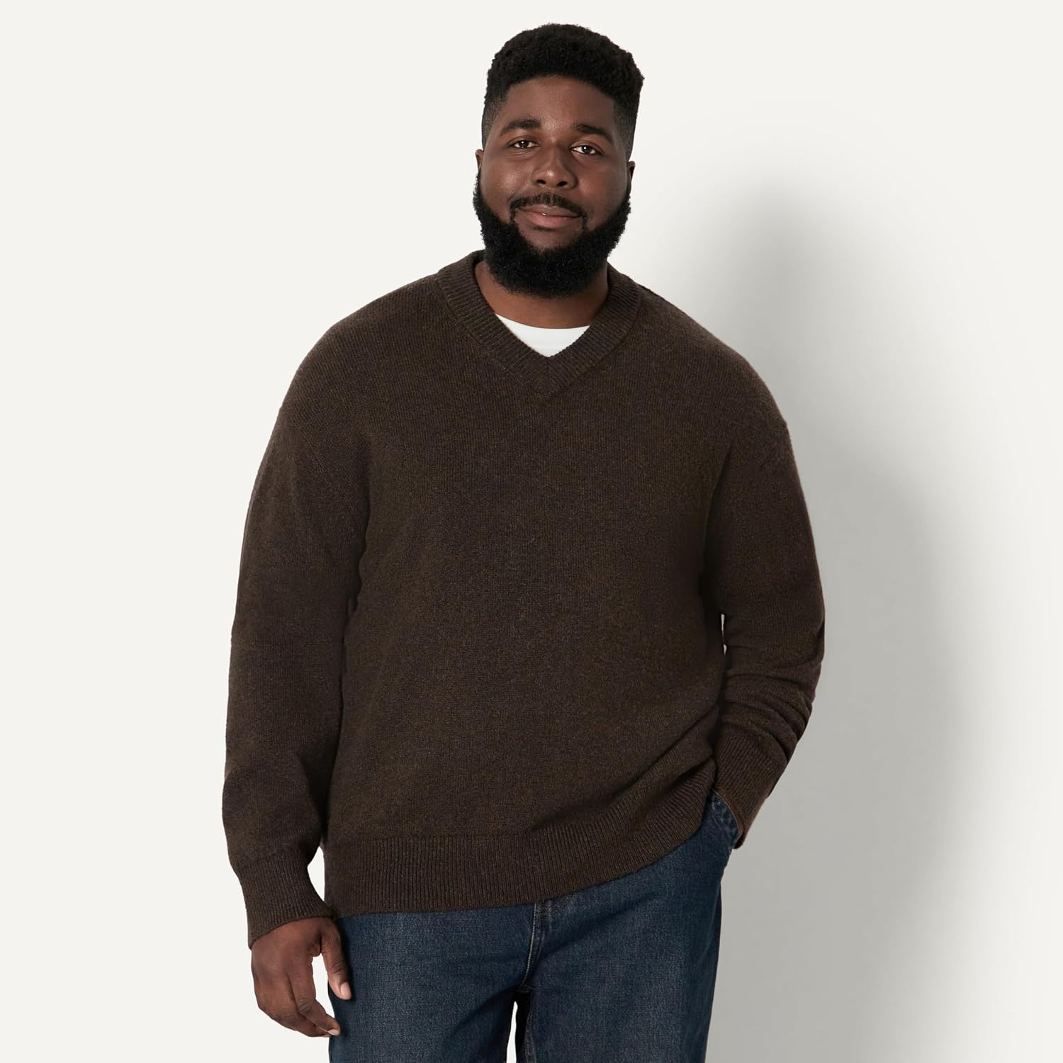 image:imageAmazon Essentials Mens RegularFit Cotton Blend VNeck SweaterCharcoal Heather
