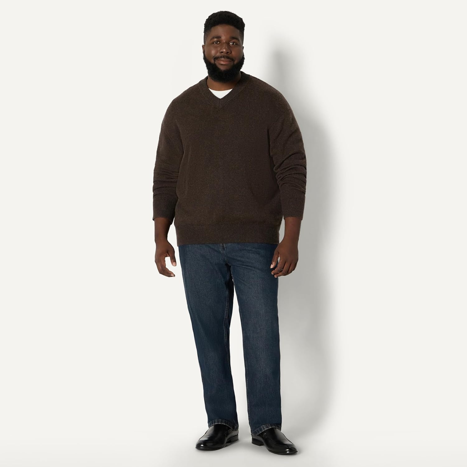 image:imageAmazon Essentials Mens RegularFit Cotton Blend VNeck SweaterCharcoal Heather