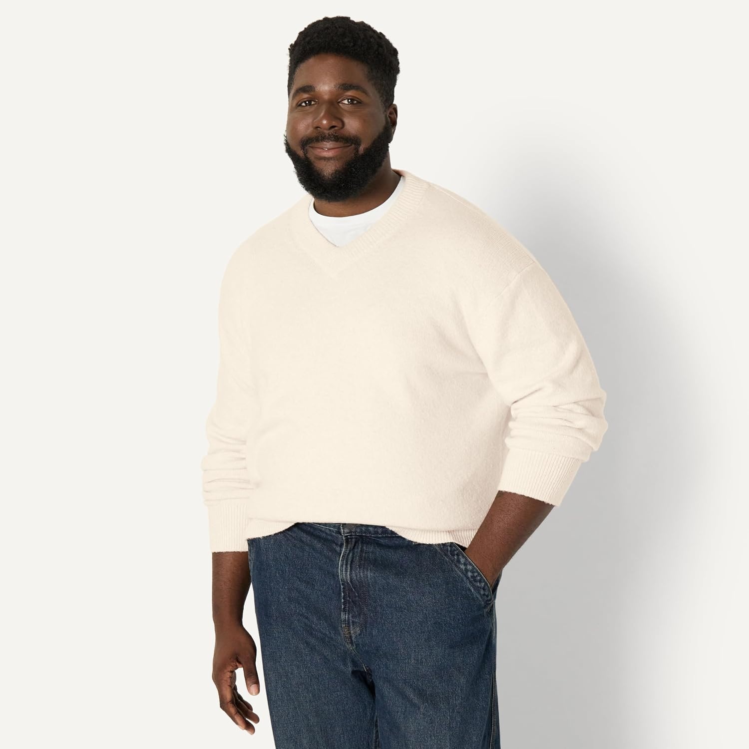 image:imageAmazon Essentials Mens RegularFit Cotton Blend VNeck SweaterOatmeal Heather