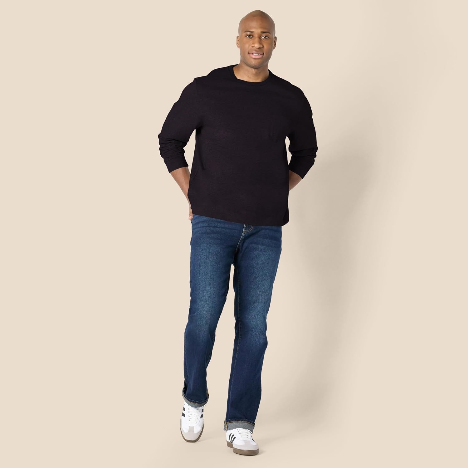 image:imageAmazon Essentials Mens RegularFit Crewneck LongSleeve TShirt Casual Cotton JerseyBlack