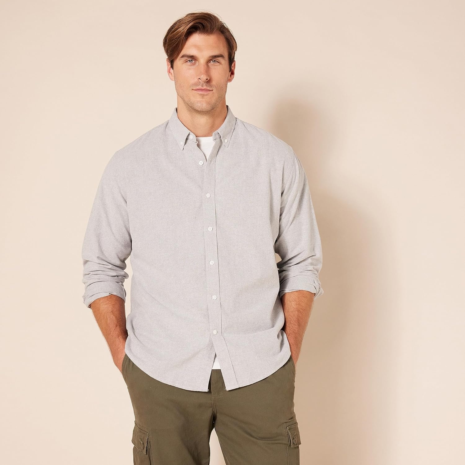 image:imageAmazon Essentials Mens RegularFit Long Sleeve Oxford Shirt 100 CottonGrey