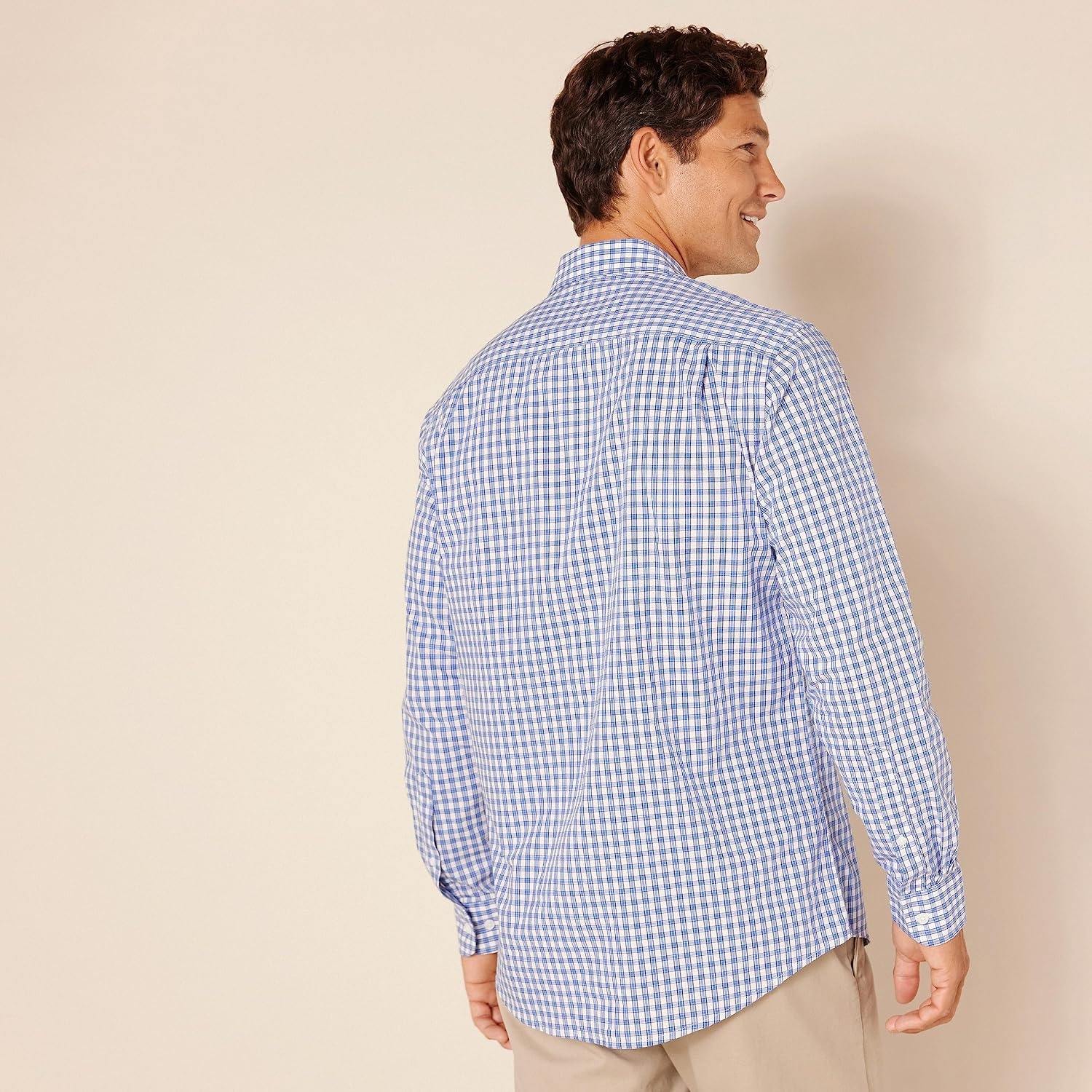 image:imageAmazon Essentials Mens RegularFit LongSleeve Casual Poplin Shirt Button Front Business Casual CollaredBlue Checks