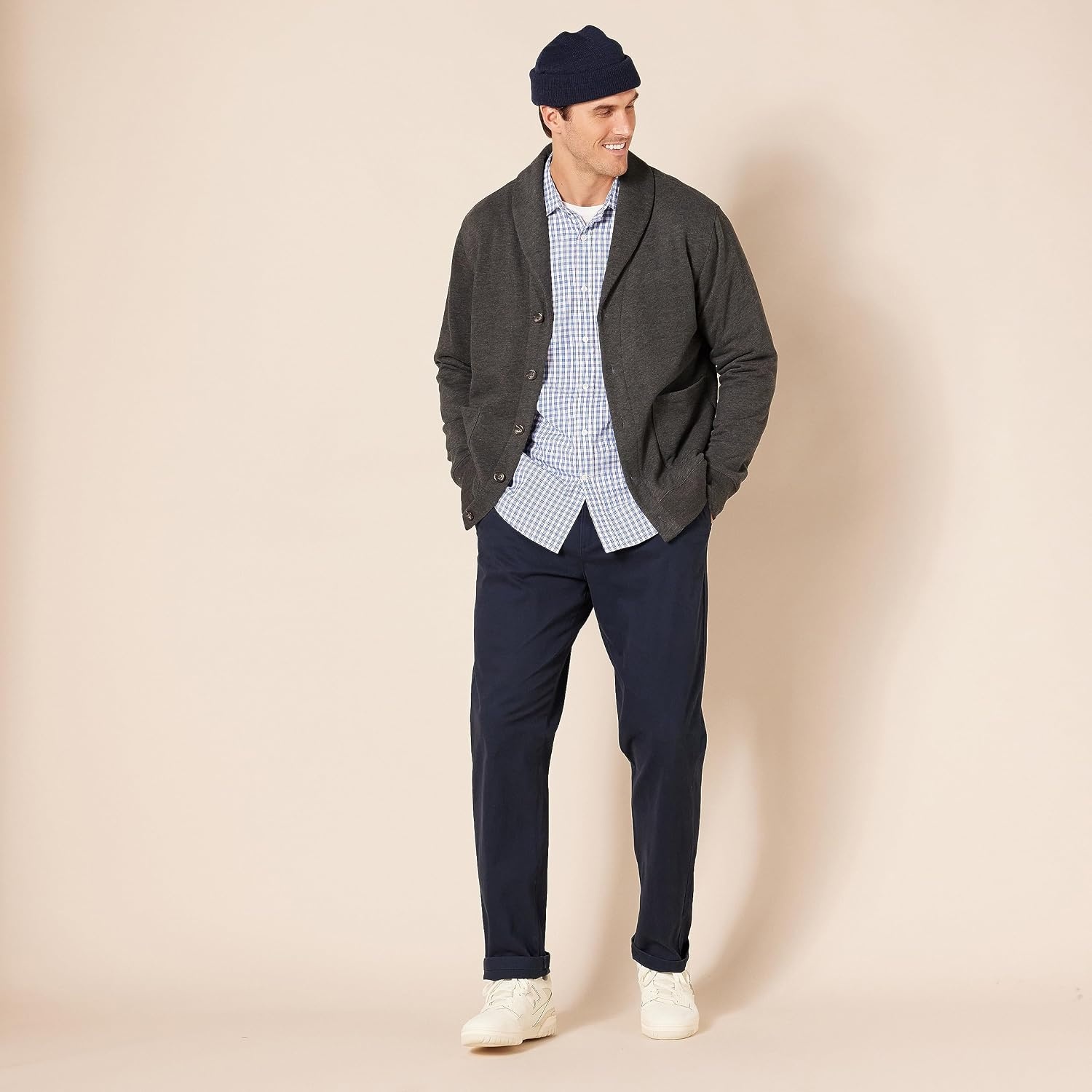 image:imageAmazon Essentials Mens RegularFit LongSleeve Casual Poplin Shirt Button Front Business Casual CollaredBlue Checks