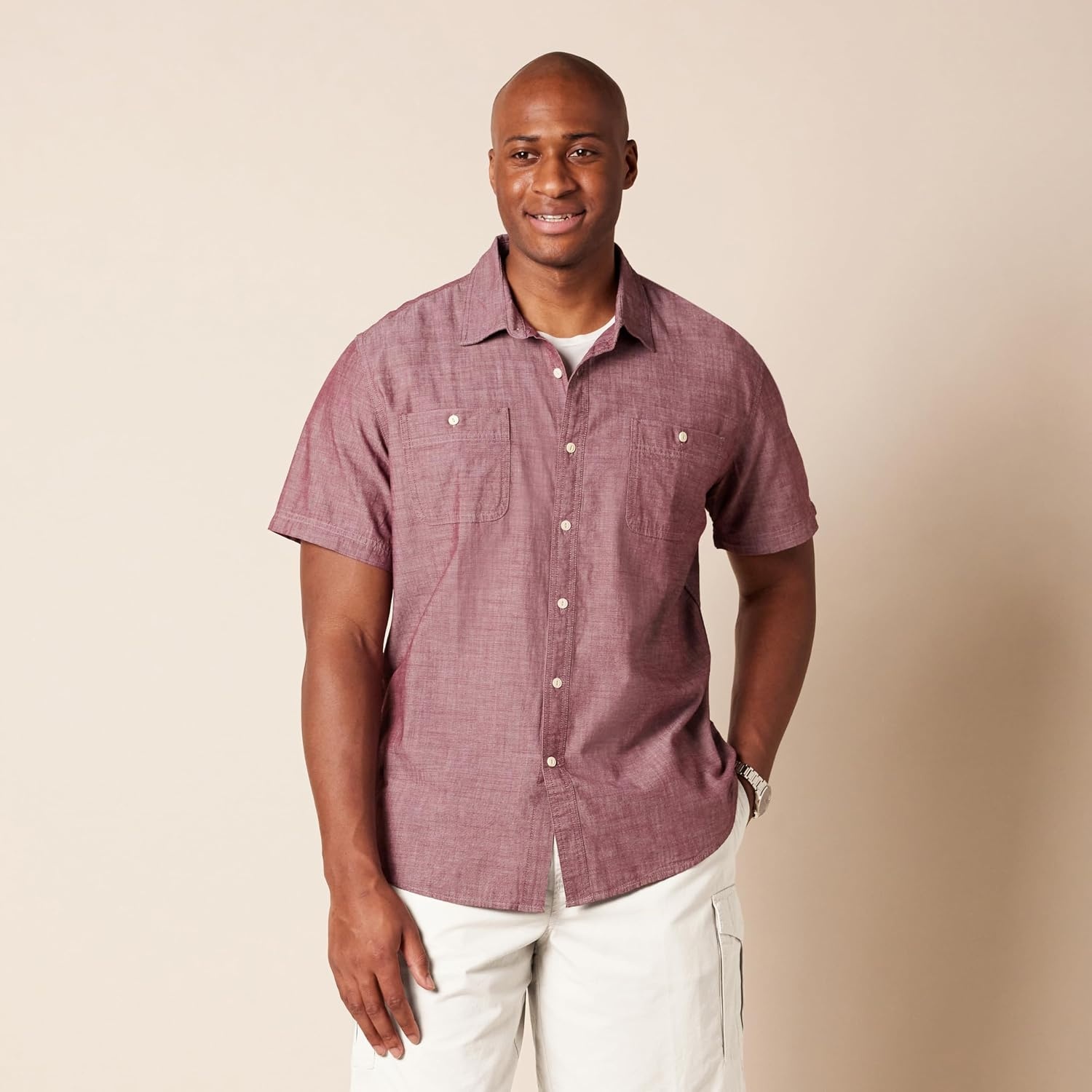 image:imageAmazon Essentials Mens RegularFit ShortSleeve ButtonDown Chambray ShirtBurgundy