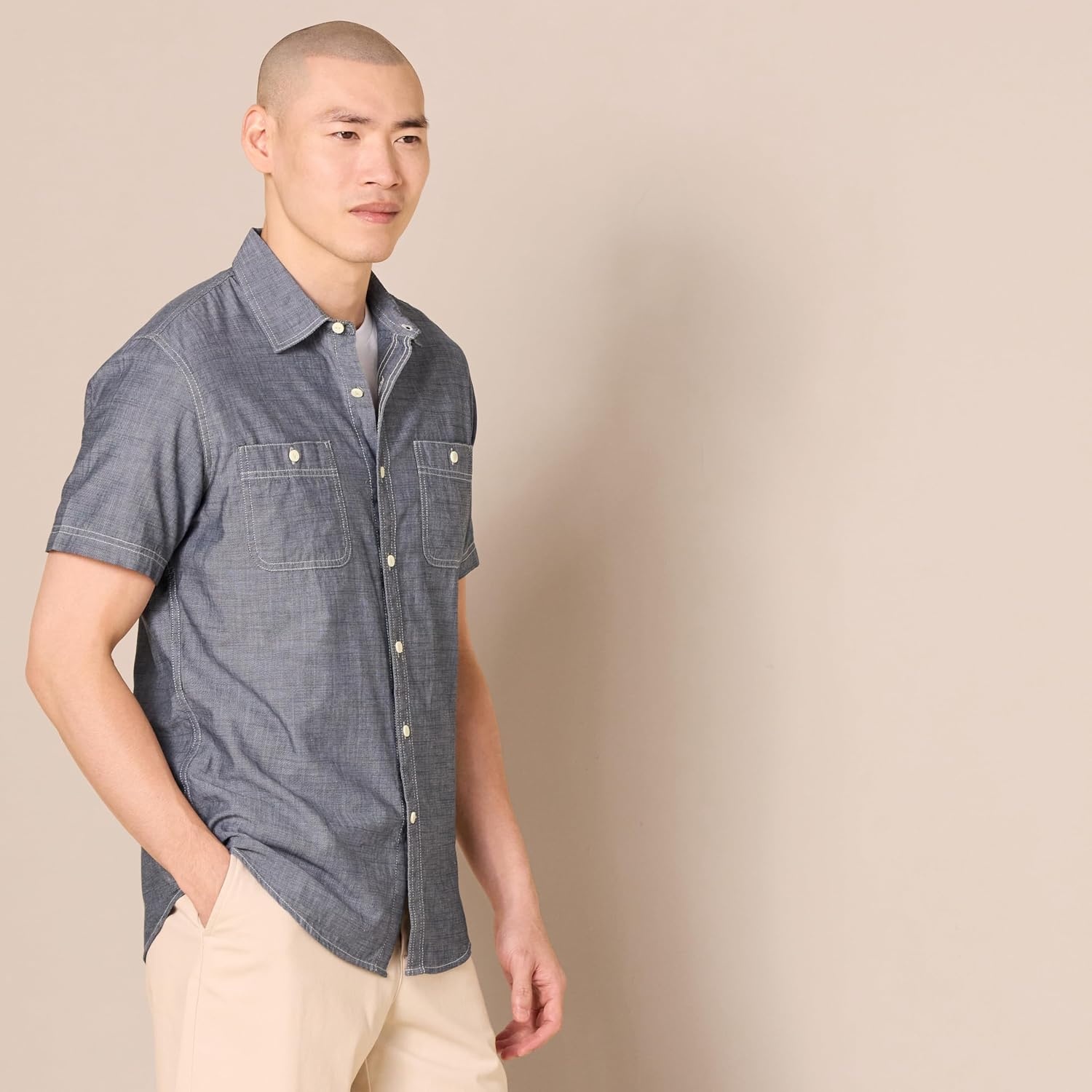 image:imageAmazon Essentials Mens RegularFit ShortSleeve Poplin Shirt Collared WashedGrey