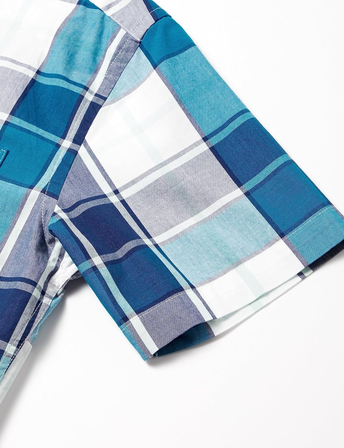 image:imageAmazon Essentials Mens RegularFit ShortSleeve Poplin Shirt Collared WashedTeal BlueNavy Large Plaid