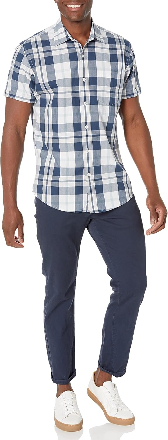 image:imageAmazon Essentials Mens RegularFit ShortSleeve Poplin Shirt Collared WashedWhiteNavy Large Plaid