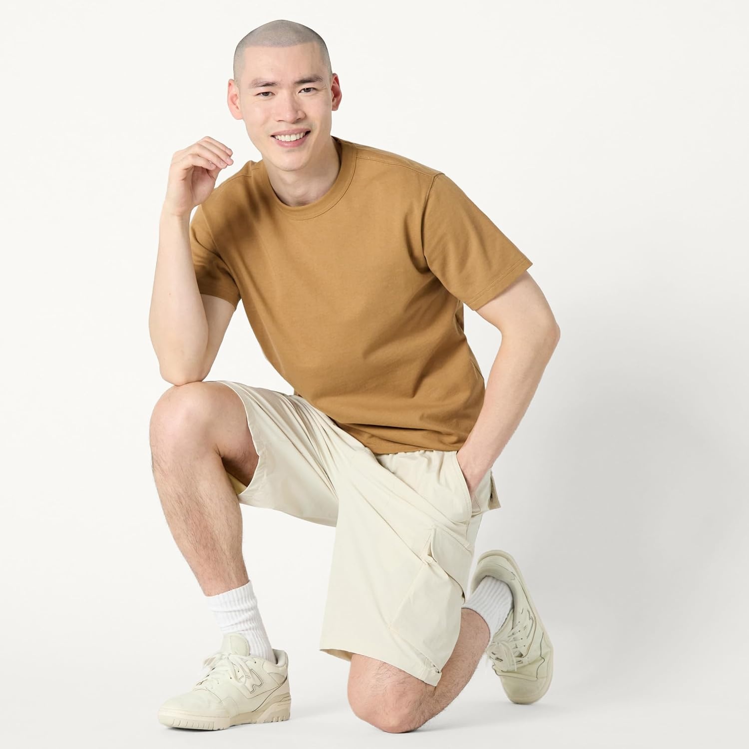 image:imageAmazon Essentials Mens RelaxedFit Heavyweight Cotton Pocket TShirtDark Tan