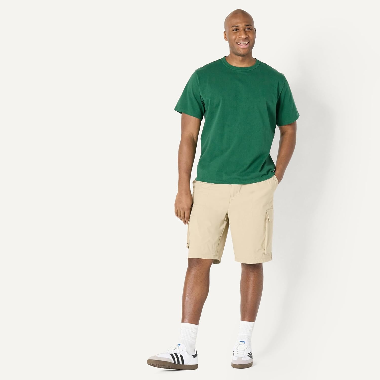 image:imageAmazon Essentials Mens RelaxedFit Heavyweight Cotton Pocket TShirtDeep Green