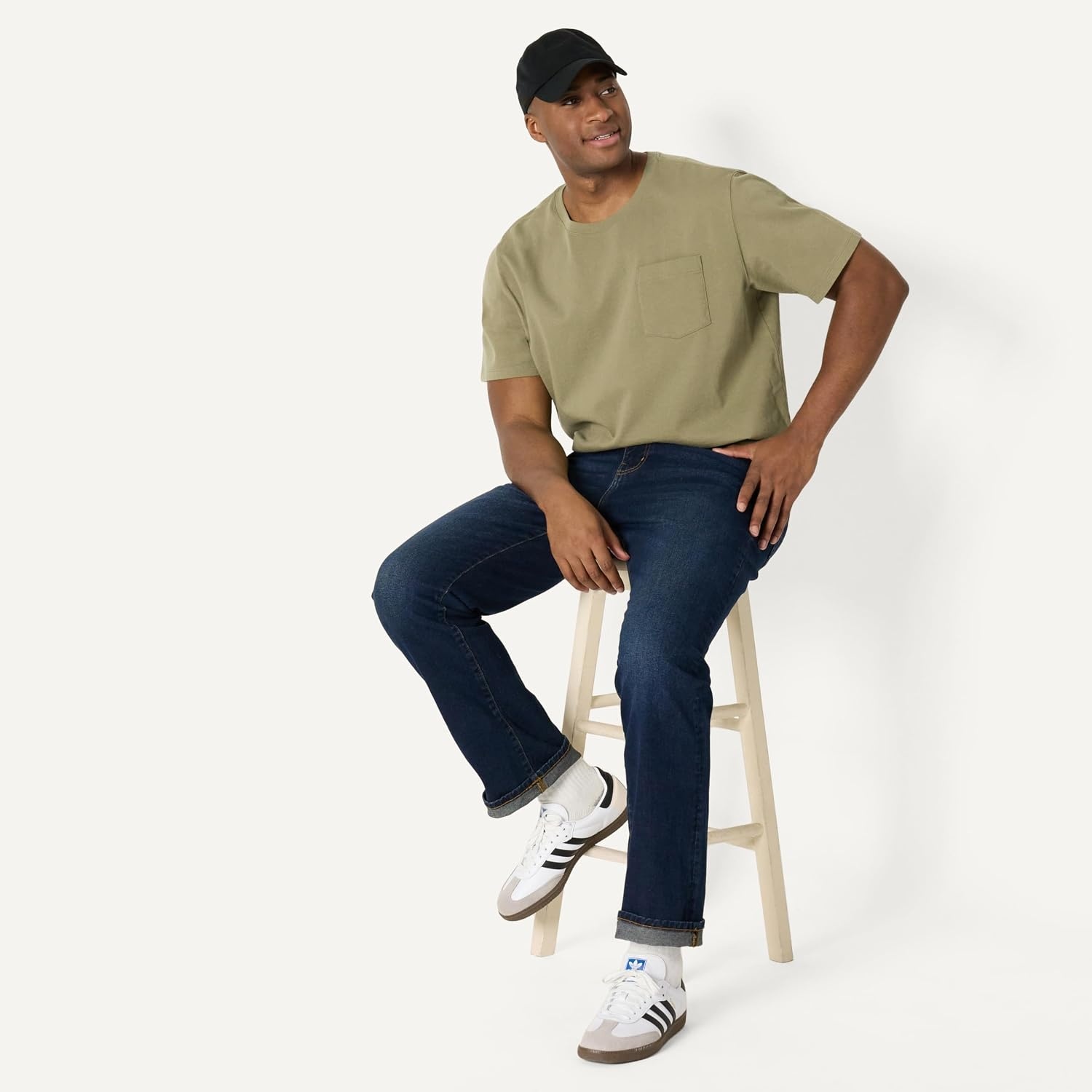 image:imageAmazon Essentials Mens RelaxedFit Heavyweight Cotton Pocket TShirtLight Olive