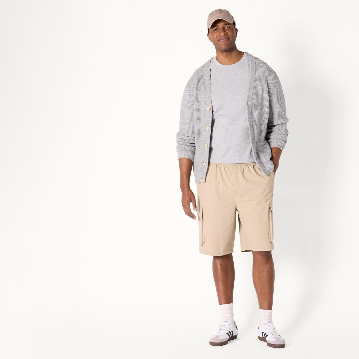 image:imageAmazon Essentials Mens RelaxedFit Heavyweight Cotton Pocket TShirtMedium Grey Heather