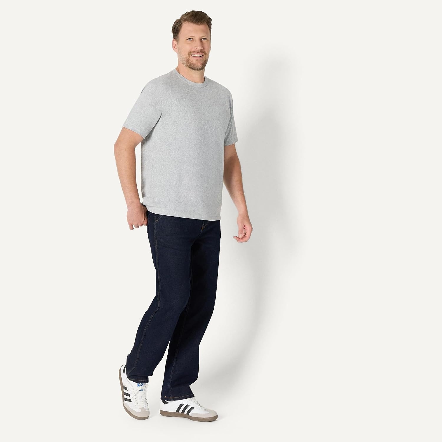 image:imageAmazon Essentials Mens RelaxedFit Heavyweight Cotton Pocket TShirtMedium Grey Heather