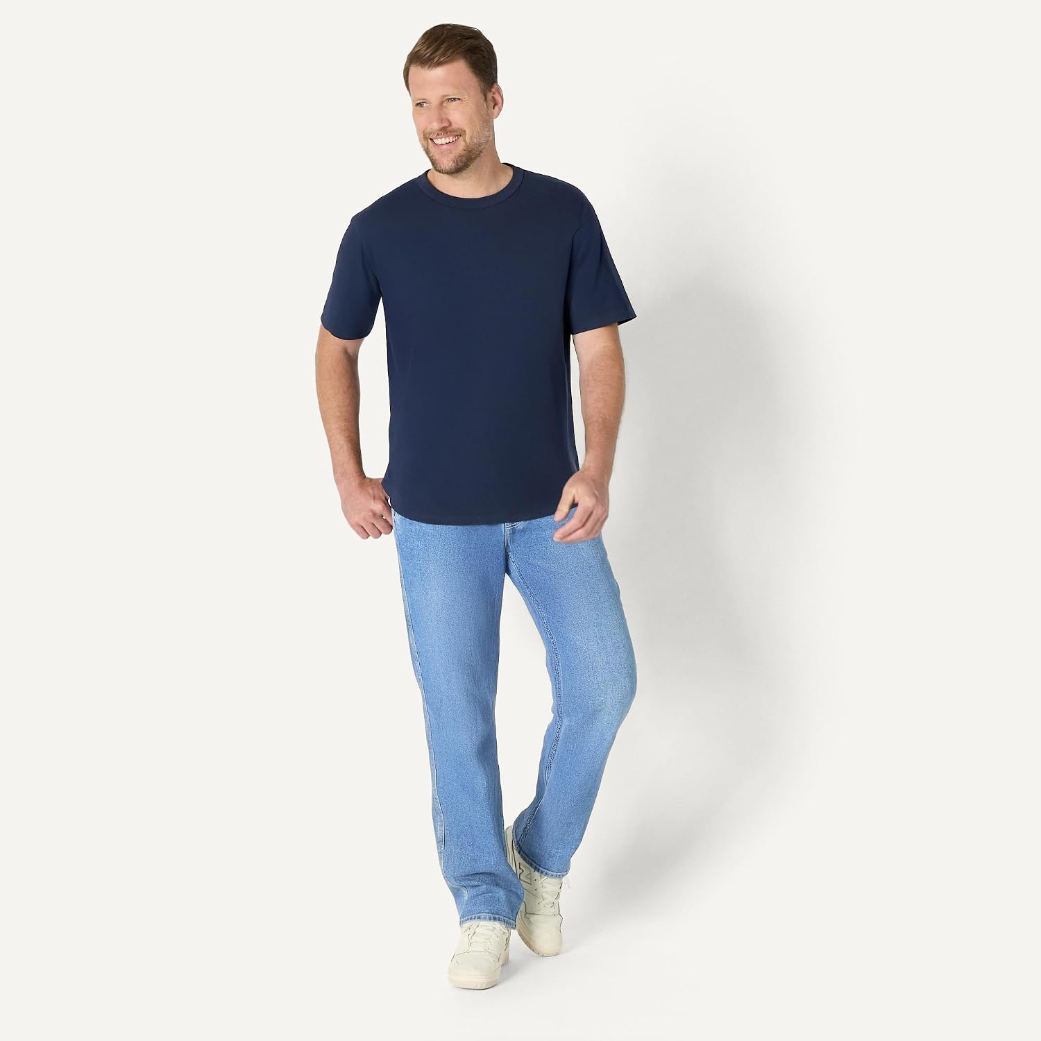 image:imageAmazon Essentials Mens RelaxedFit Heavyweight Cotton Pocket TShirtNavy