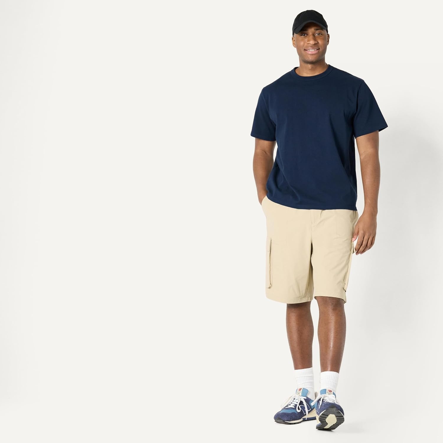 image:imageAmazon Essentials Mens RelaxedFit Heavyweight Cotton Pocket TShirtNavy