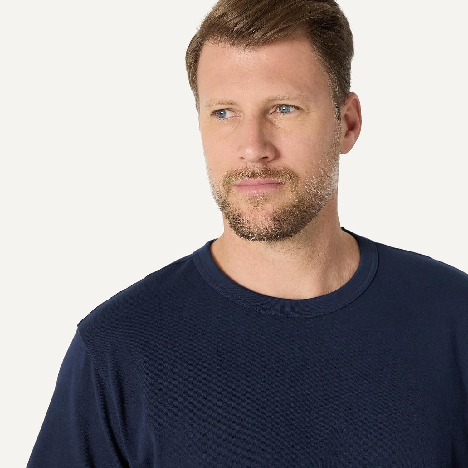 image:imageAmazon Essentials Mens RelaxedFit Heavyweight Cotton Pocket TShirtNavy