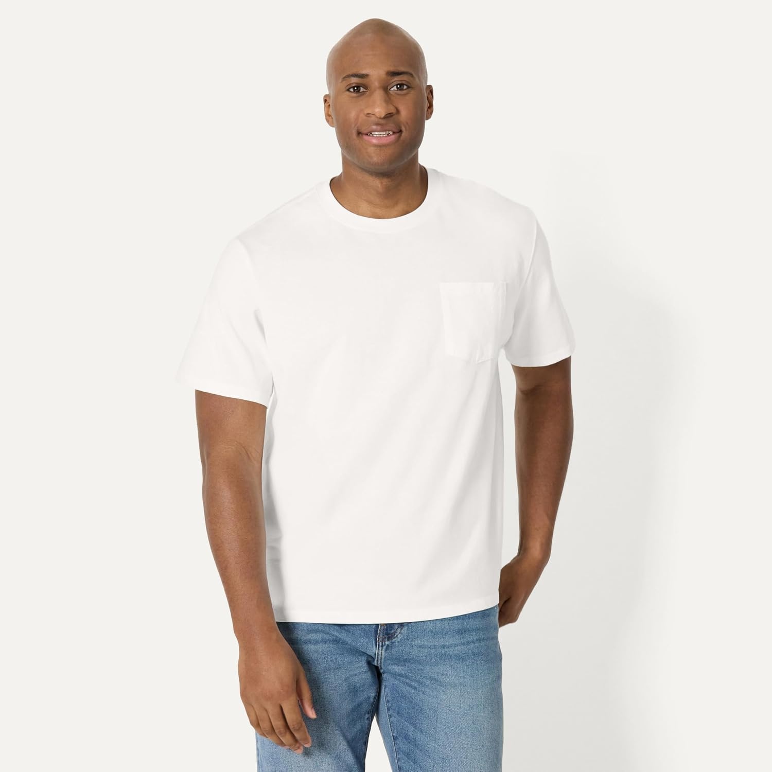 image:imageAmazon Essentials Mens RelaxedFit Heavyweight Cotton Pocket TShirtWhite