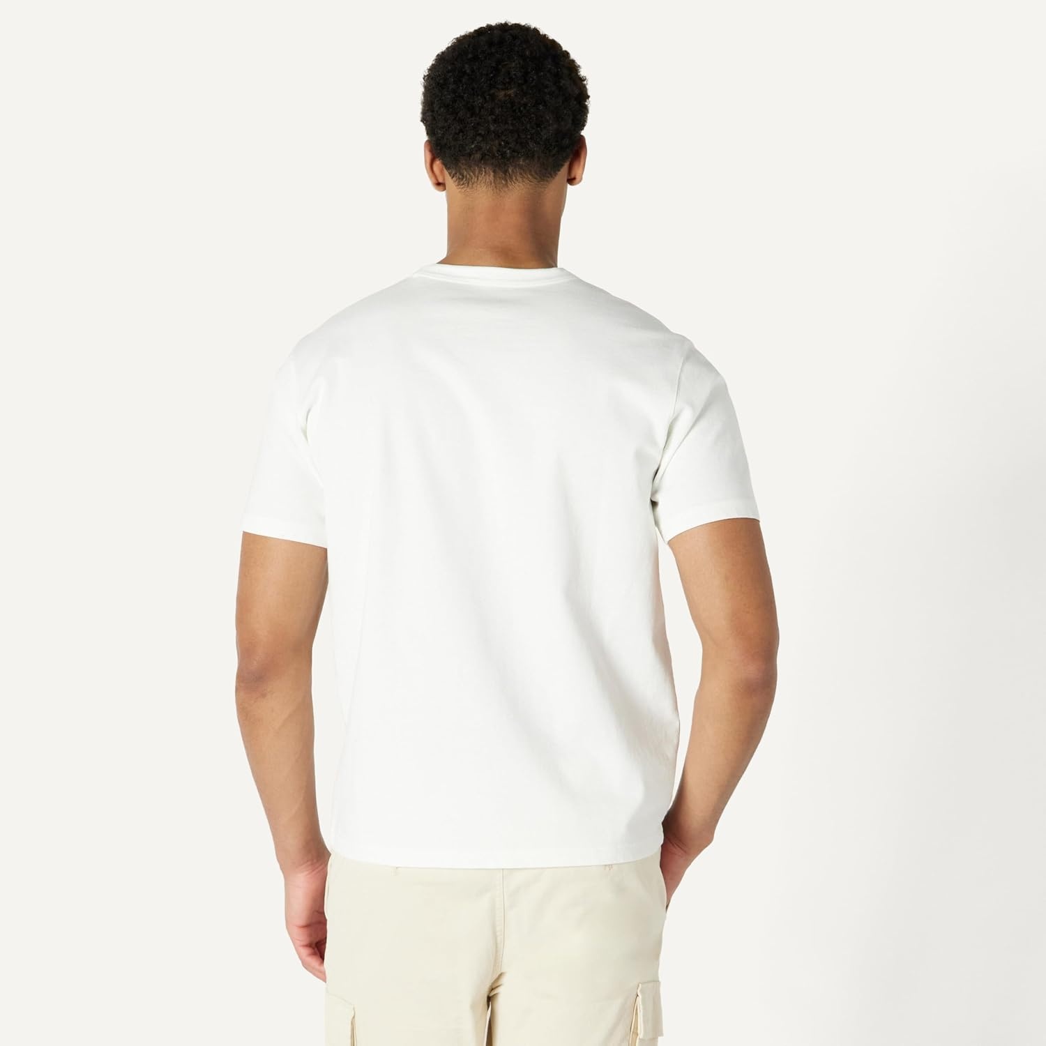 image:imageAmazon Essentials Mens RelaxedFit Heavyweight Cotton Pocket TShirtWhite