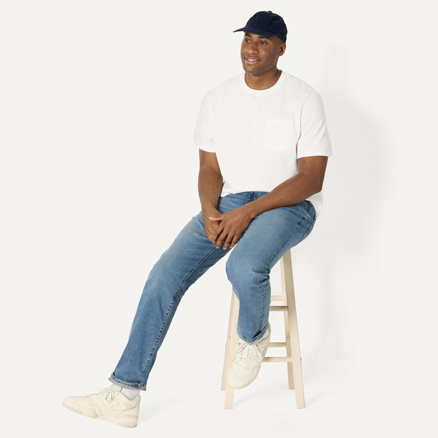 image:imageAmazon Essentials Mens RelaxedFit Heavyweight Cotton Pocket TShirtWhite