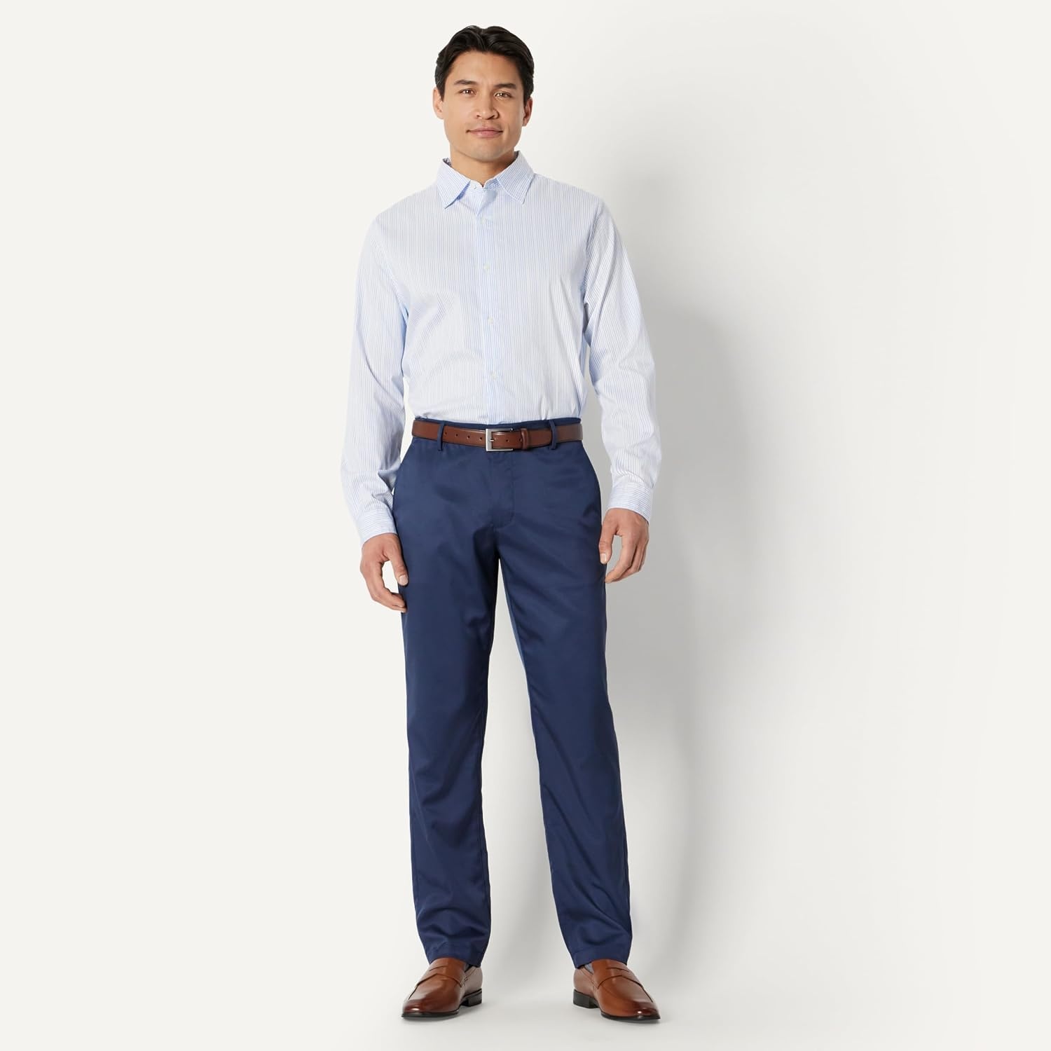image:imageAmazon Essentials Mens Slim Fit Long Sleeve Wrinkle Resistant Stretch Dress ShirtWhite Pinstripe
