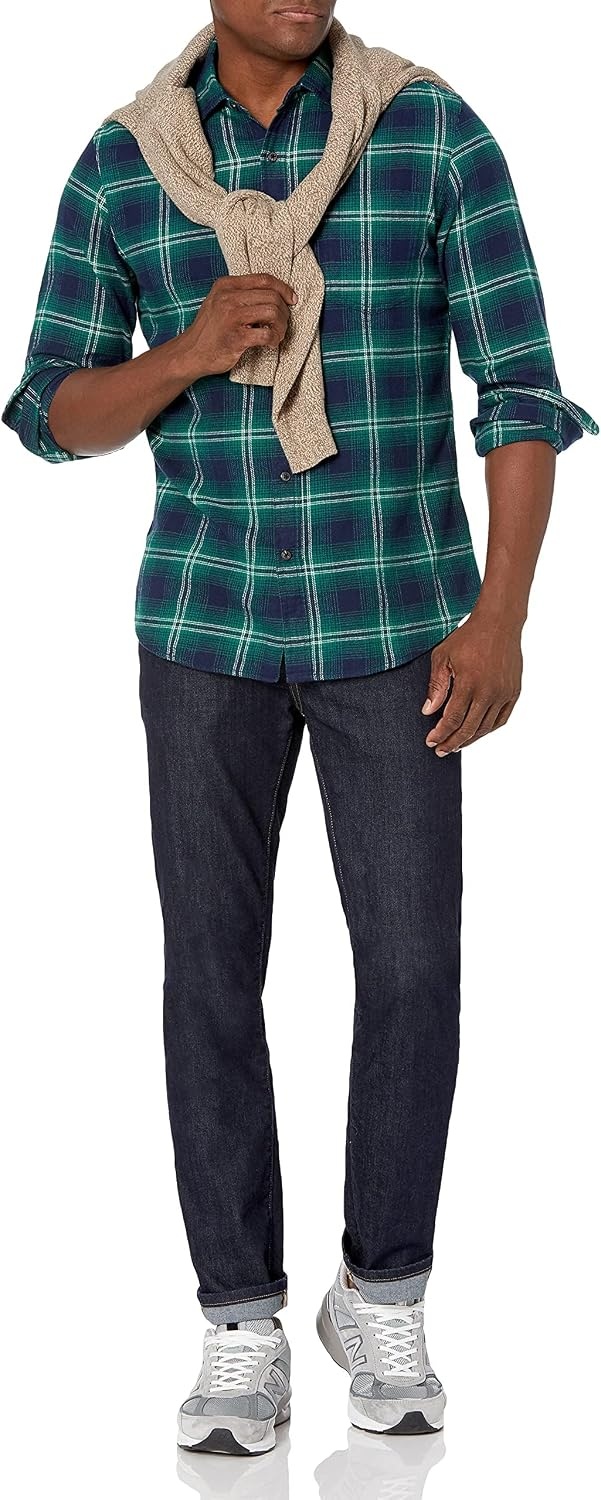 image:imageAmazon Essentials Mens SlimFit Brushed Cotton Flannel Shirt Long Sleeve Button Down Collared PlaidGreen Navy Plaid