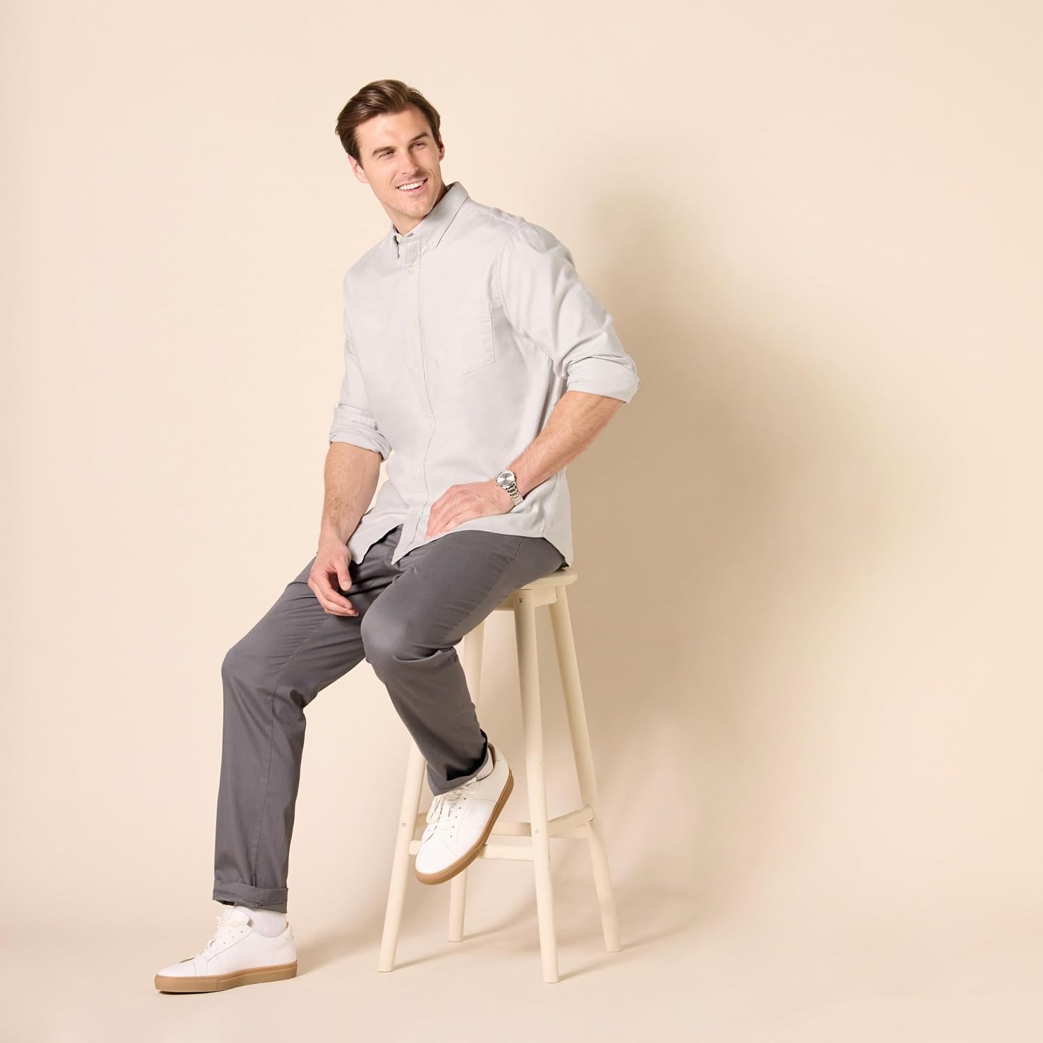 image:imageAmazon Essentials Mens SlimFit LongSleeve Stretch Oxford Shirt with PocketLight Grey