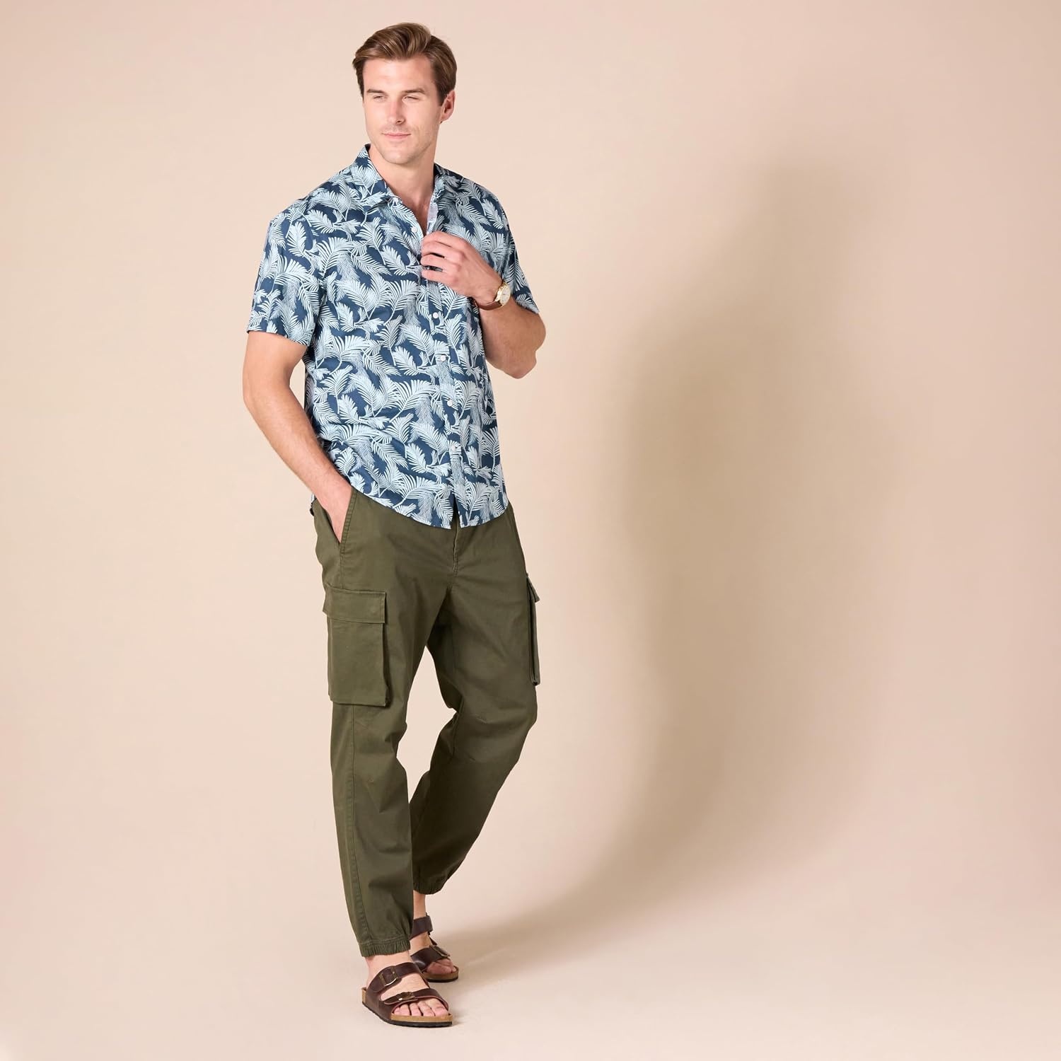 image:imageAmazon Essentials Mens SlimFit Mens Short Sleeve Collared Button Down ShirtNavy Palm Leaf