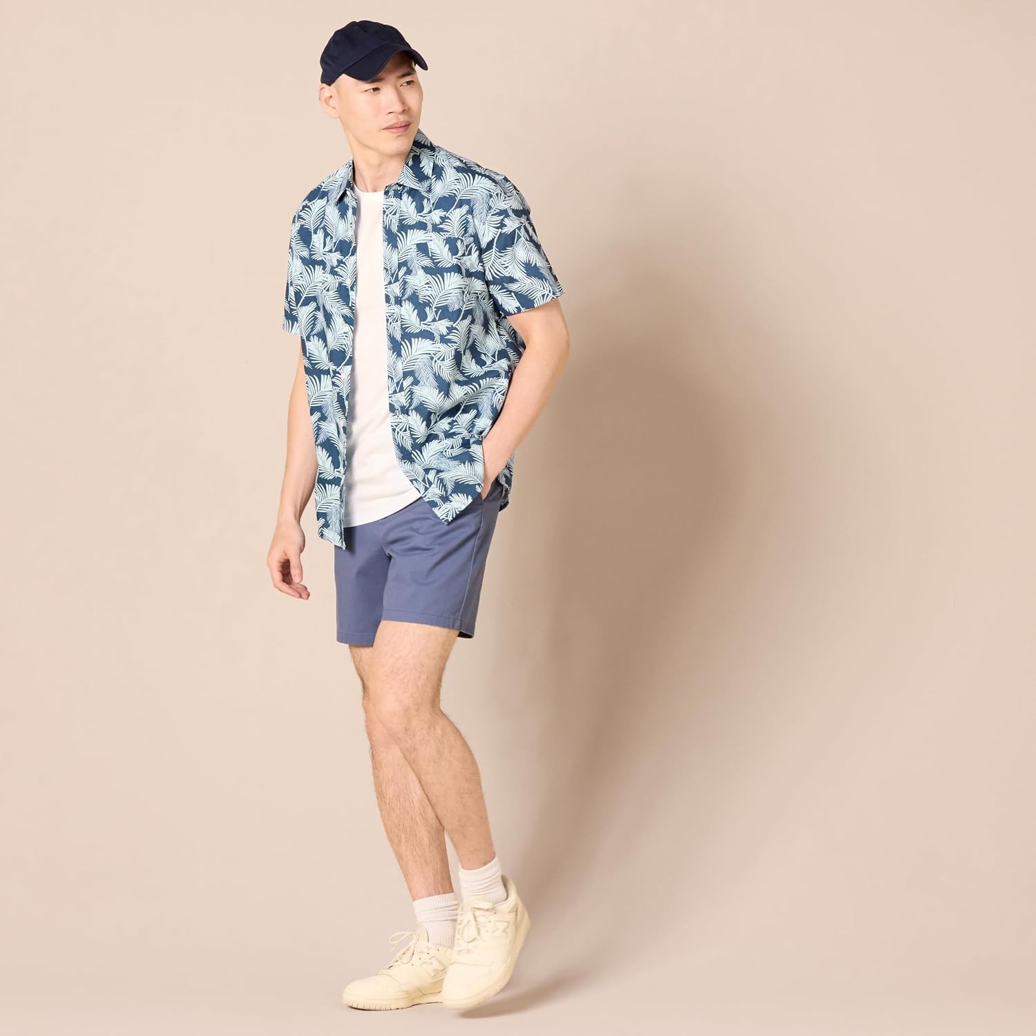 image:imageAmazon Essentials Mens SlimFit Mens Short Sleeve Collared Button Down ShirtNavy Palm Leaf