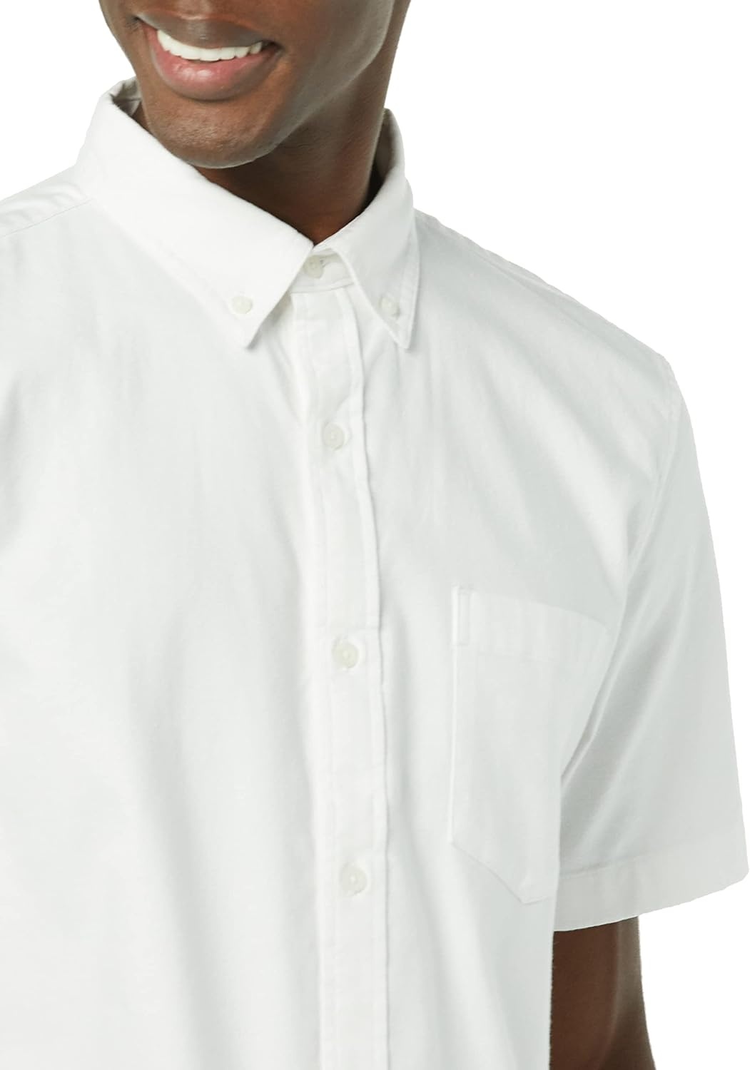 image:imageAmazon Essentials Mens SlimFit Short Sleeve Stretch Oxford Shirt with PocketWhite