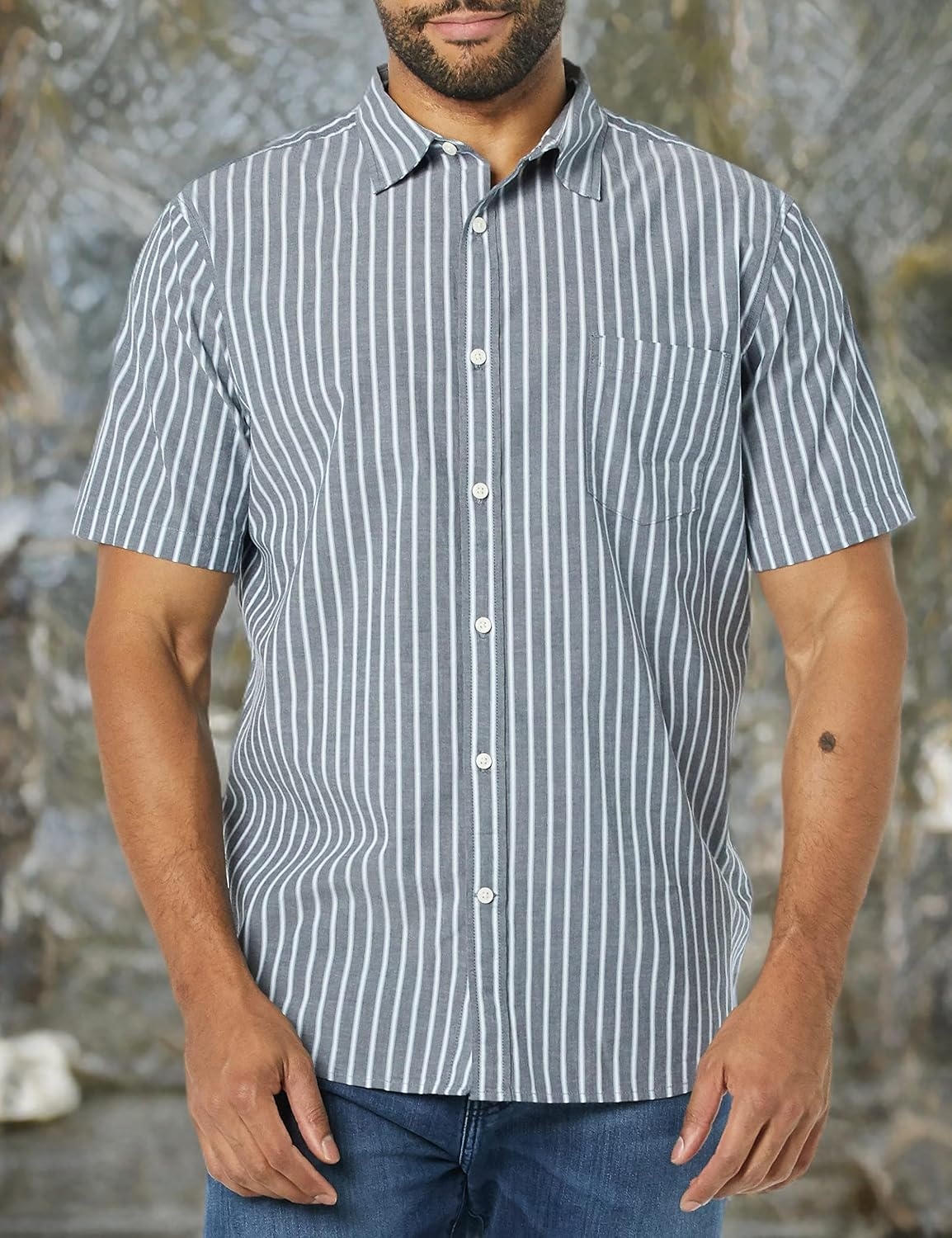 image:imageAmazon Essentials Mens SlimFit ShortSleeve Poplin ShirtNavy White Stripe