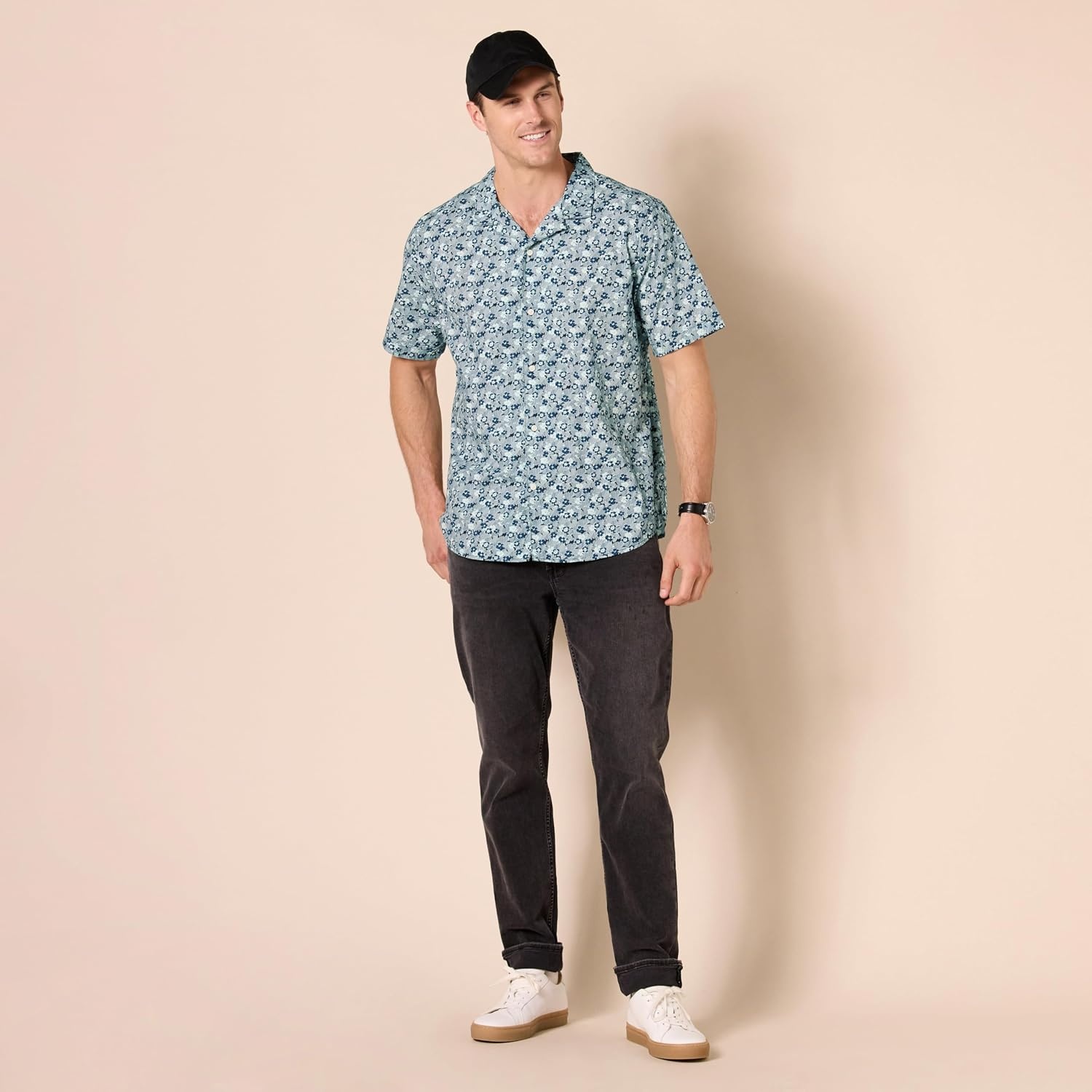 image:imageAmazon Essentials Mens Vacation Cotton ButtonDown Short Sleeve Resort ShirtBlue Floral