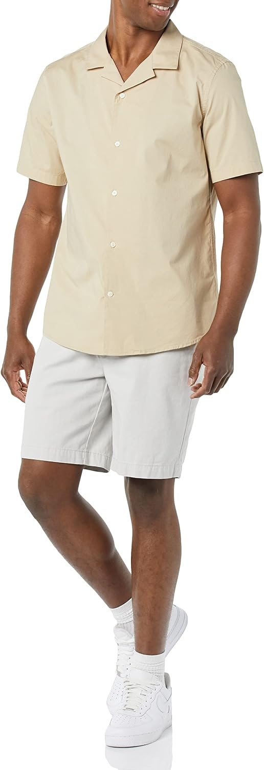 image:imageAmazon Essentials Mens Vacation Cotton ButtonDown Short Sleeve Resort ShirtKhaki Brown