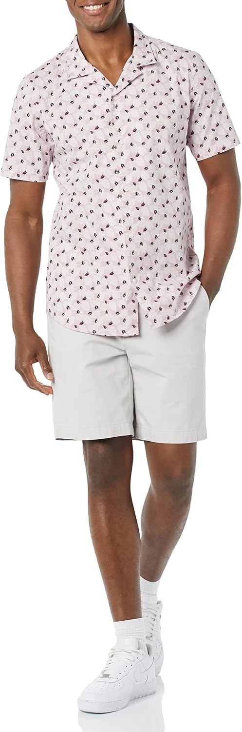 image:imageAmazon Essentials Mens Vacation Cotton ButtonDown Short Sleeve Resort ShirtLavender Palm Leaf Print