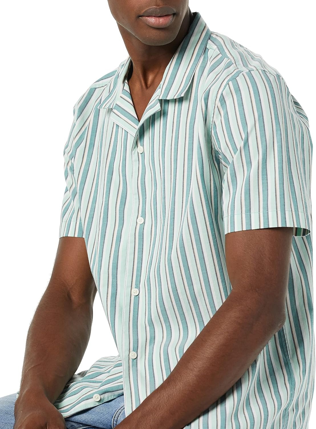 image:imageAmazon Essentials Mens Vacation Cotton ButtonDown Short Sleeve Resort ShirtLight Blue Stripe