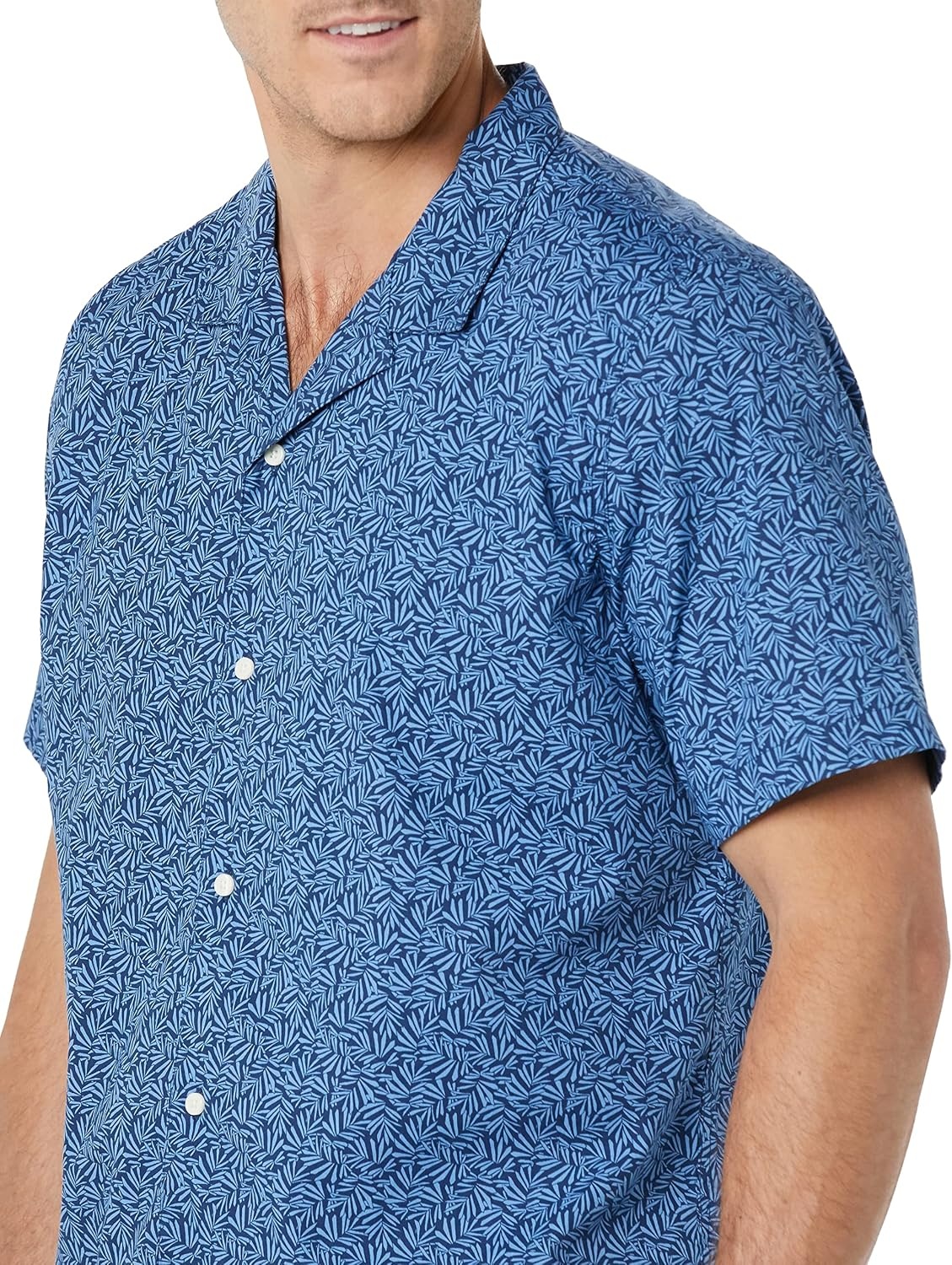 image:imageAmazon Essentials Mens Vacation Cotton ButtonDown Short Sleeve Resort ShirtNavy Palm Leaf Print