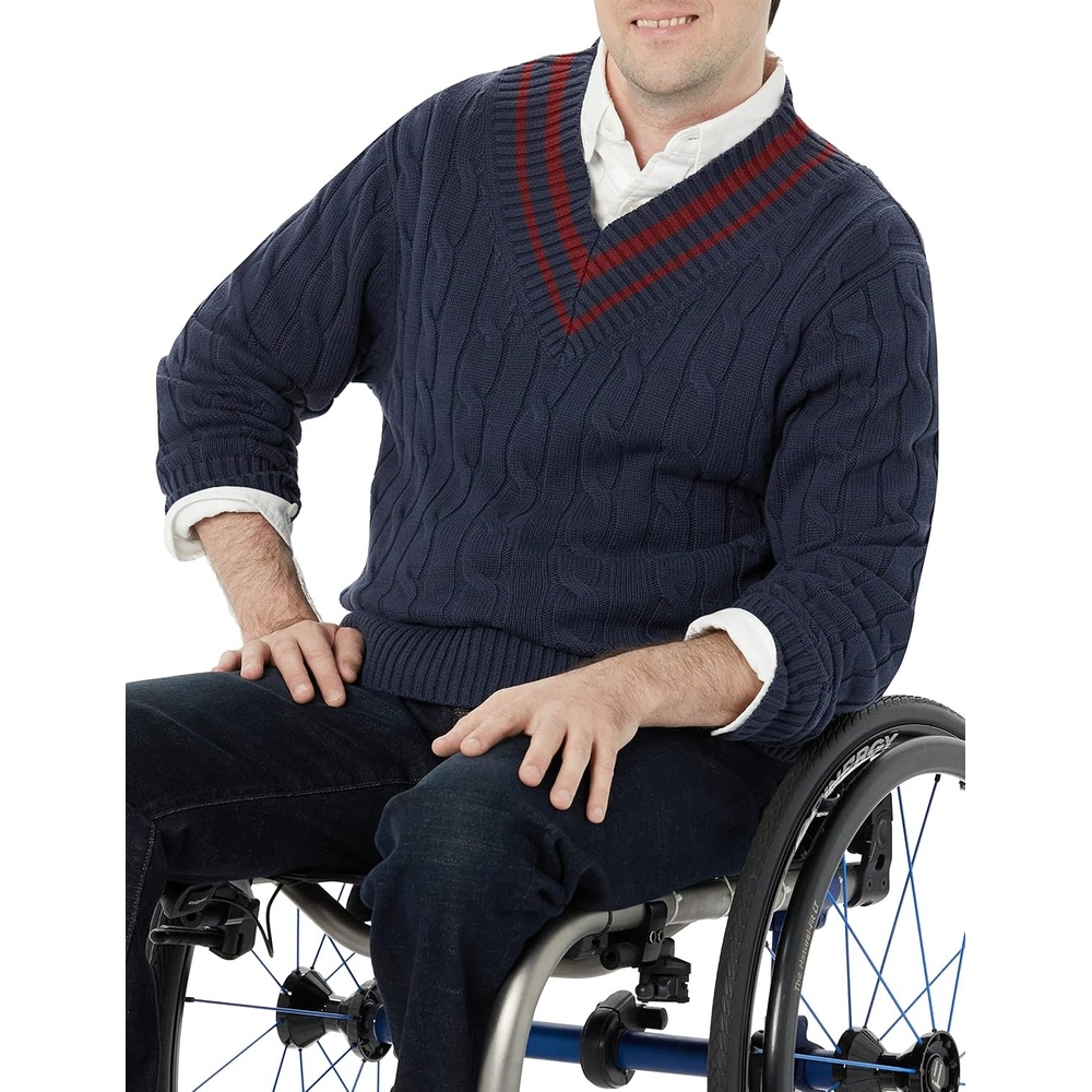 image:imageAmazon Essentials Mens Cable Knit VNeck SweaterDark Navy