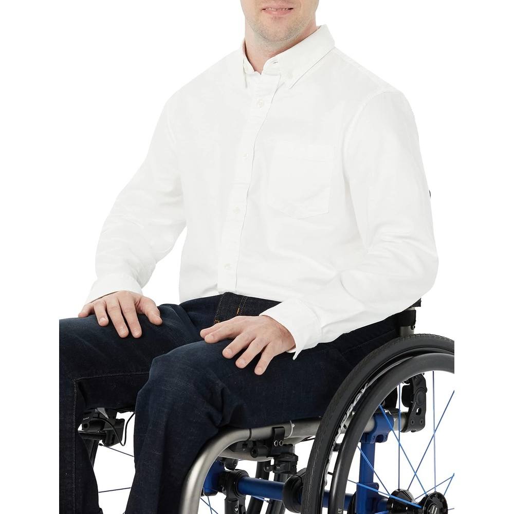 image:imageAmazon Essentials Mens Long Sleeve Shirt RegularFit Pocket Stretch Oxford Available in Big amp TallWhite