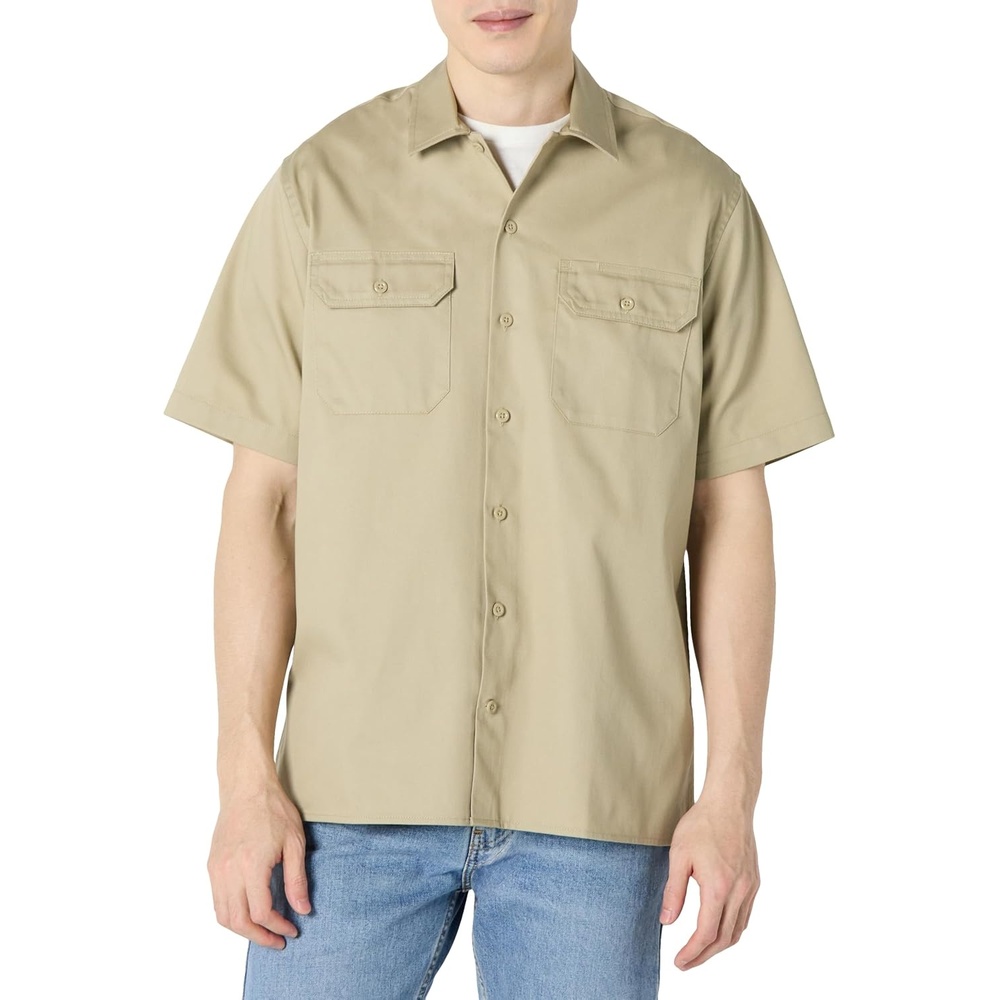 image:imageAmazon Essentials Mens RelaxedFit Stain and WrinkleResistant ShortSleeve Work ShirtsKhaki Brown