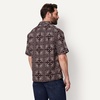 Amazon Essentials Men’s Relaxed-Fit Short Sleeve Linen Blend Shirt(Dark Maroon Bandana Pattern)