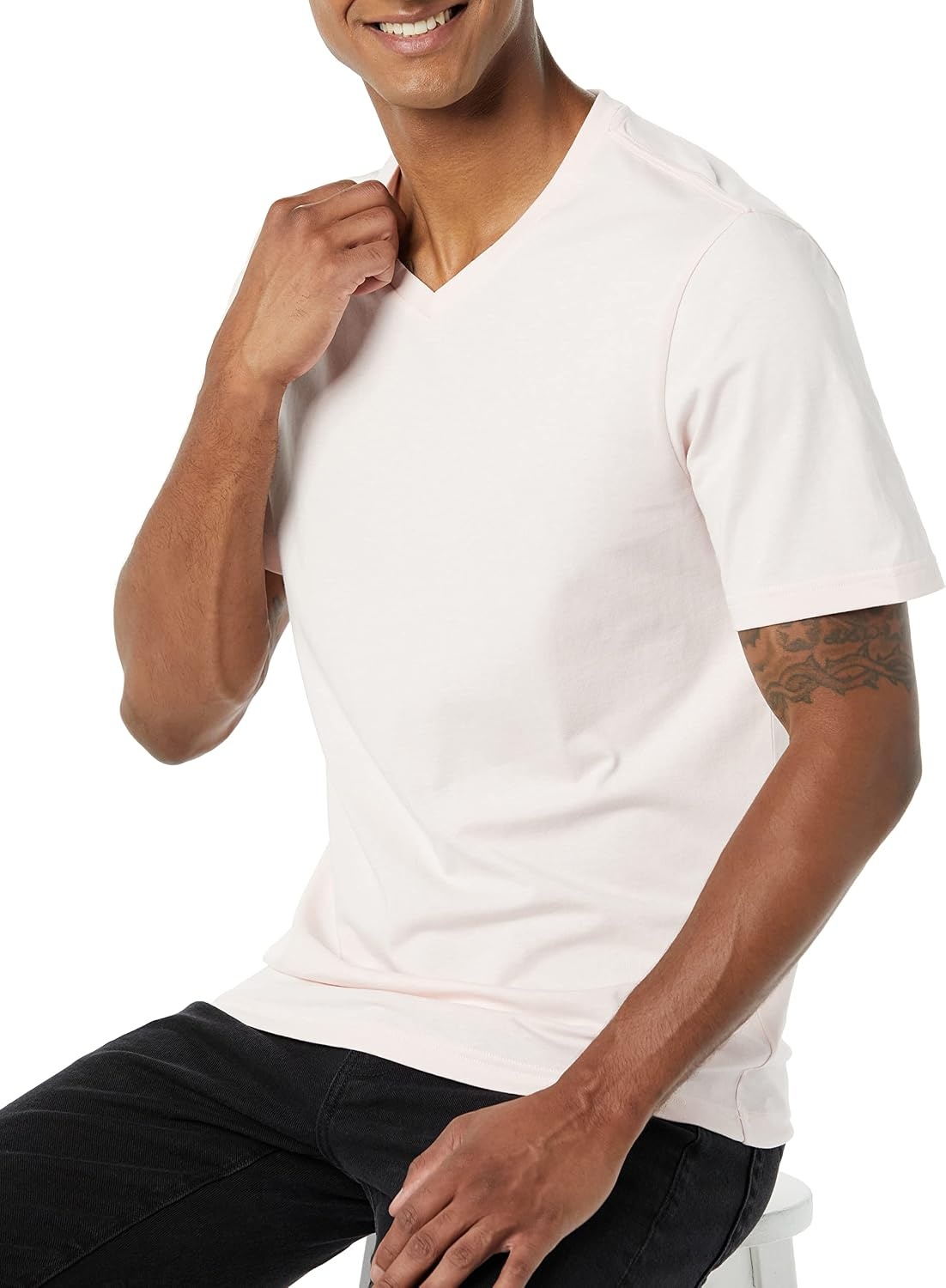 image:imageAmazon Essentials Mens Cotton ShortSleeve VNeck TShirts Pack of 2Heather GreyPale Pink