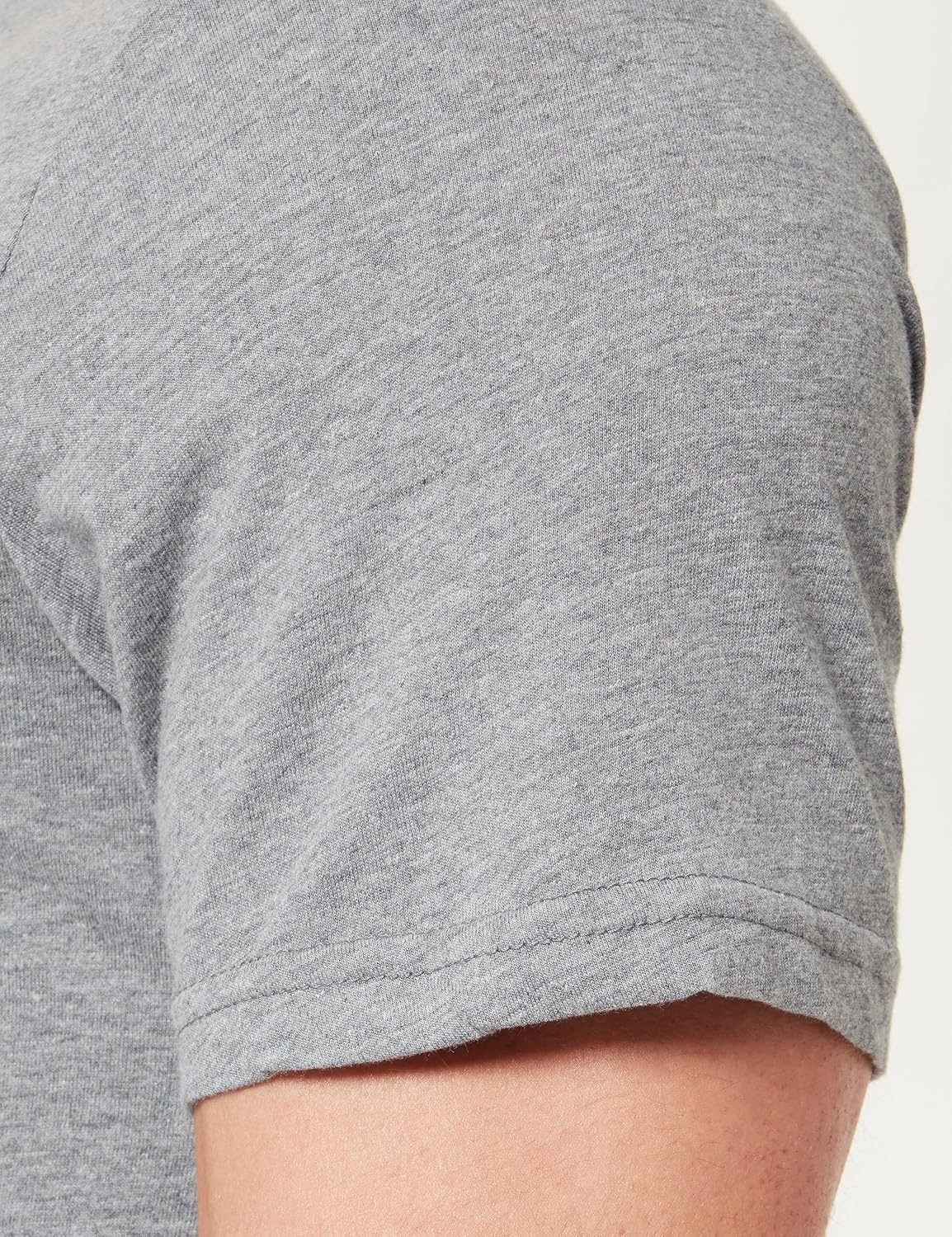 image:imageAmazon Essentials Mens Cotton ShortSleeve VNeck TShirts Pack of 2Heather GreyWhite