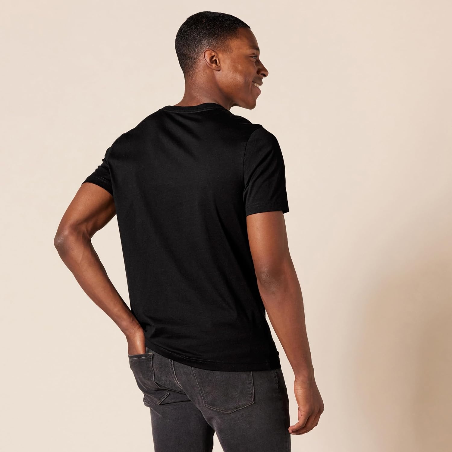 image:imageAmazon Essentials Mens ShortSleeve Cotton Henley TShirtBlack