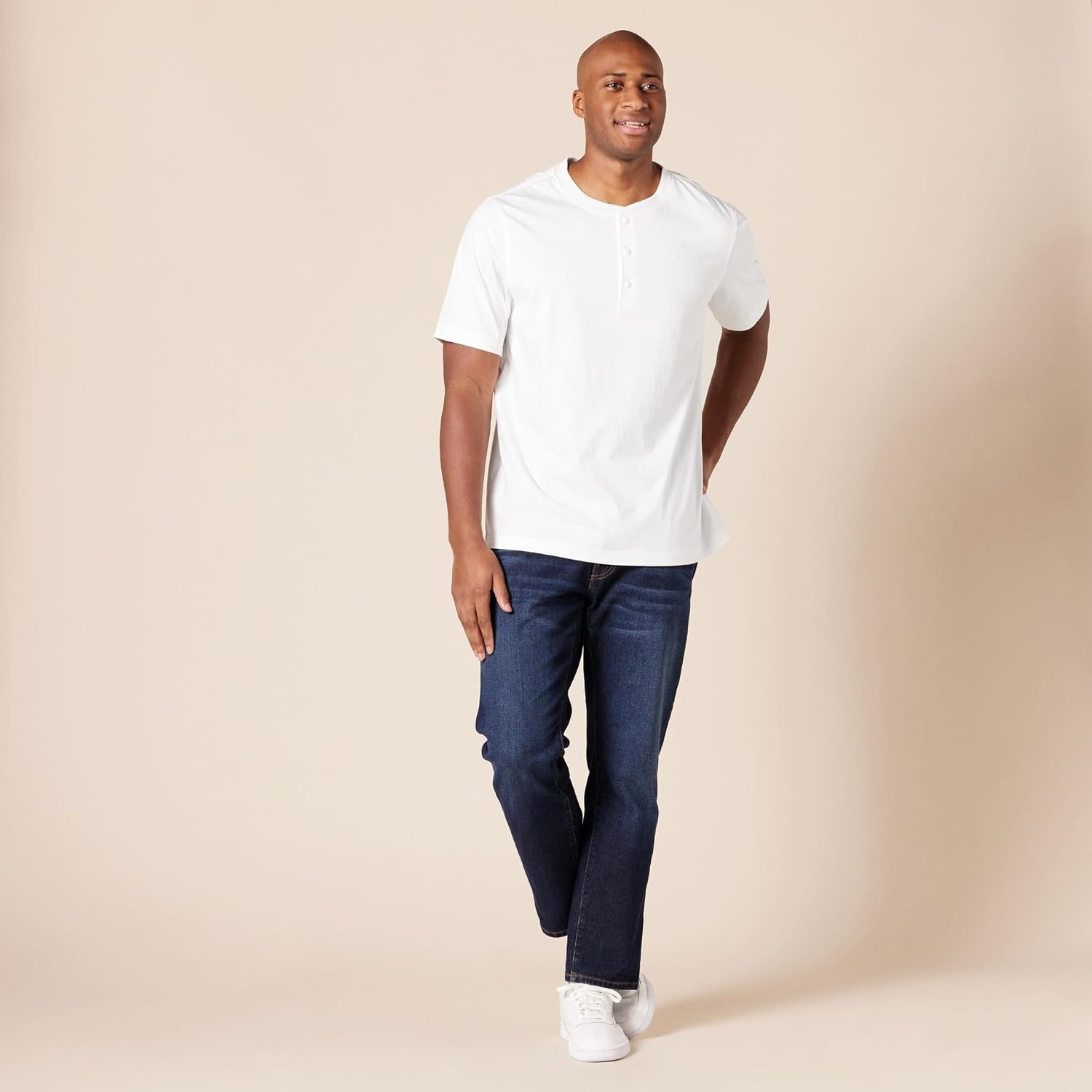image:imageAmazon Essentials Mens ShortSleeve Cotton Henley TShirtWhite