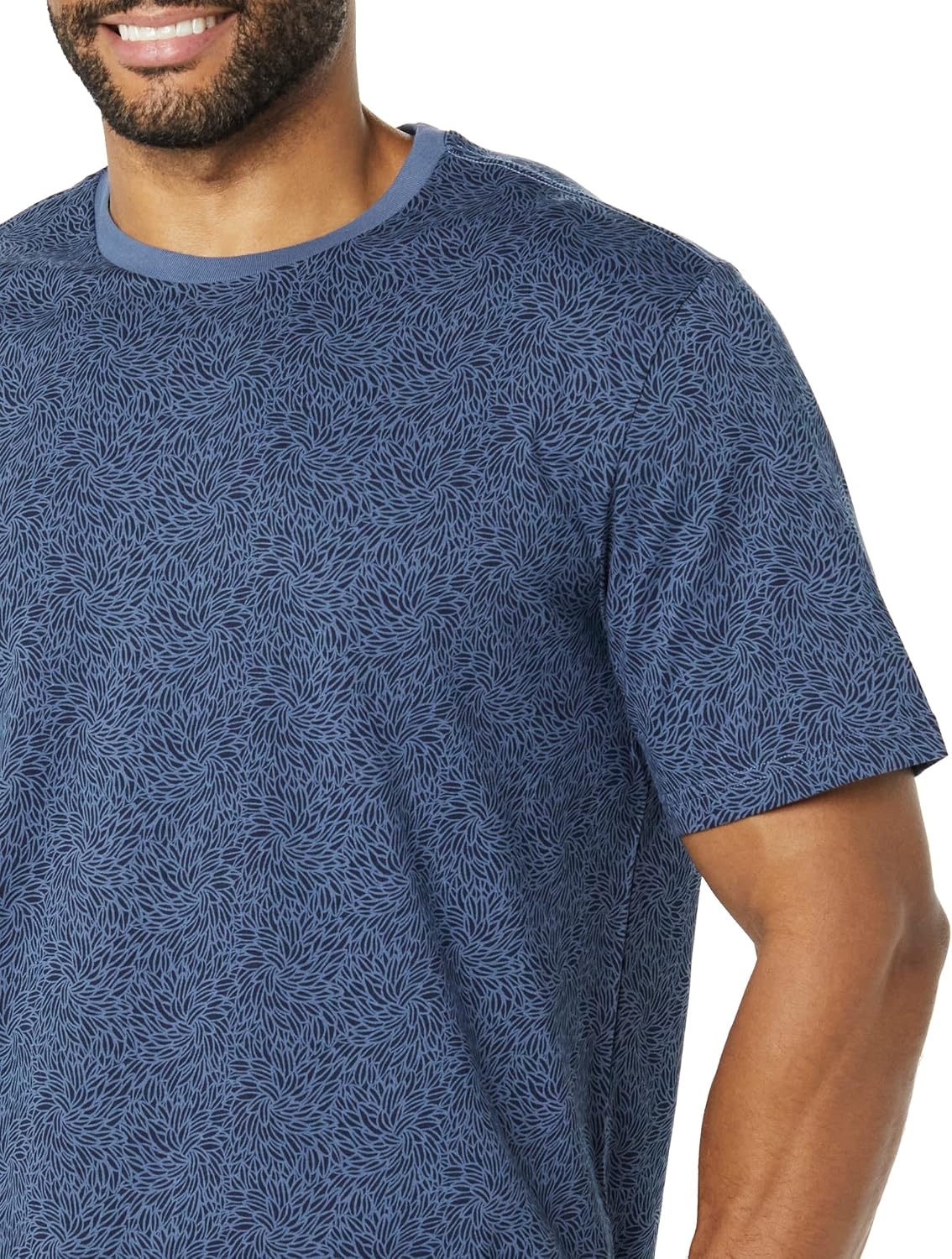image:imageAmazon Essentials Mens SlimFit Crewneck Short Sleeve Cotton TShirtsWashed Blue Tonal Floral Print